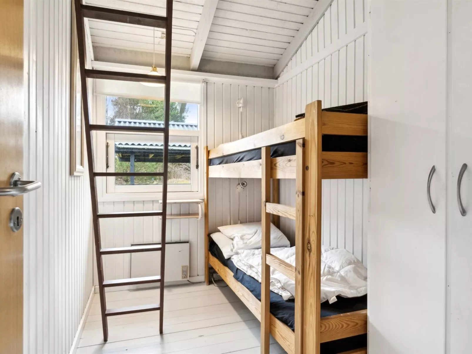 "Alvine" - 475m from the sea-Inside