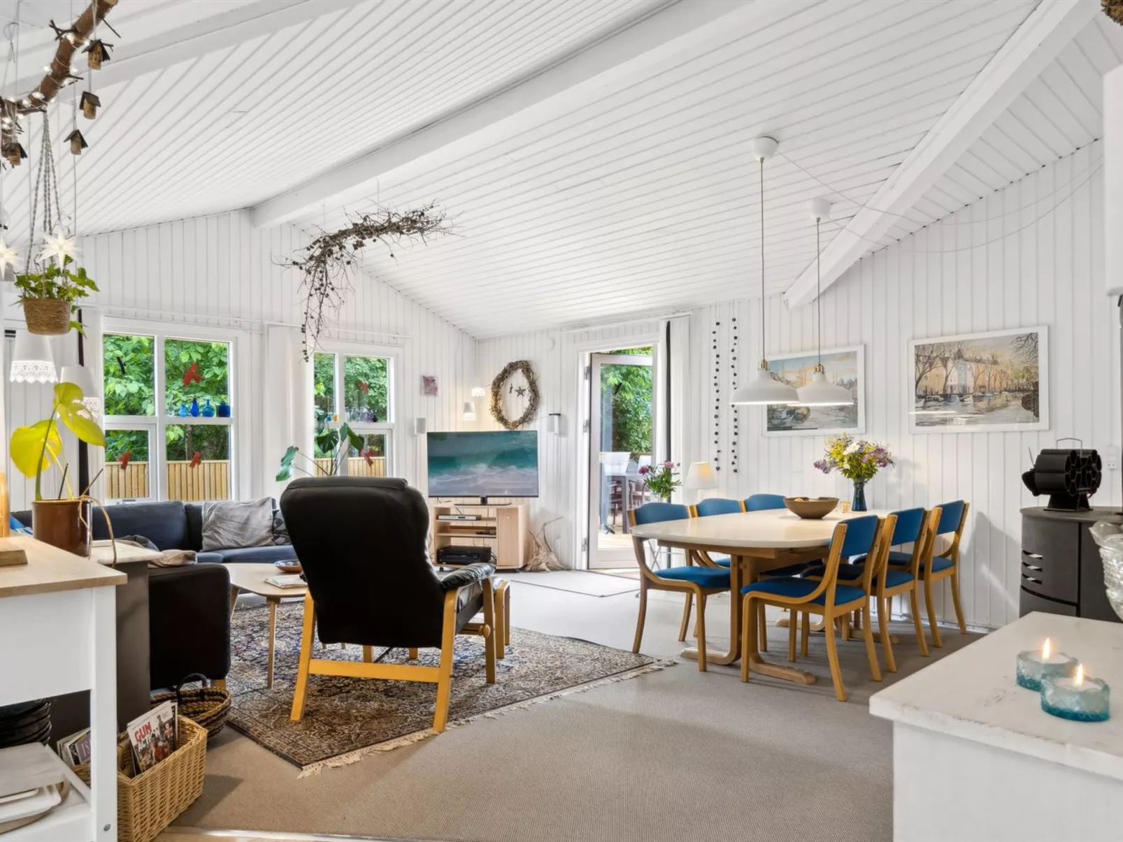 "Reika" - 1km from the sea-Inside