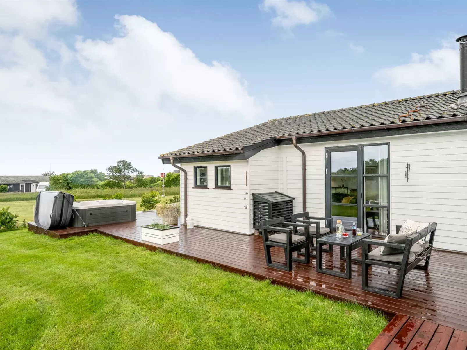 "Selke" - 300m to the fjord-Outside