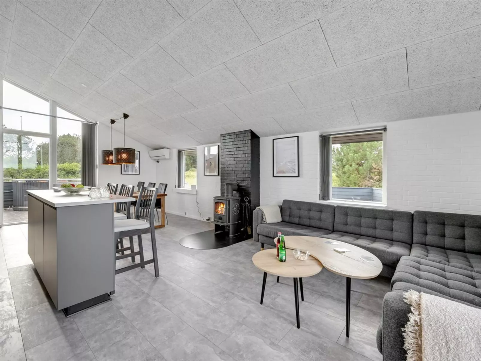 "Mert" - 1.2km from the sea-Inside