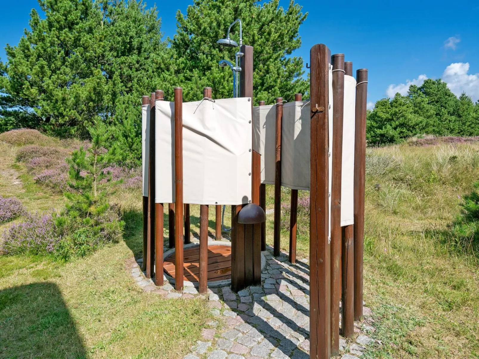 "Siegried" - 2.2km from the sea-Inside