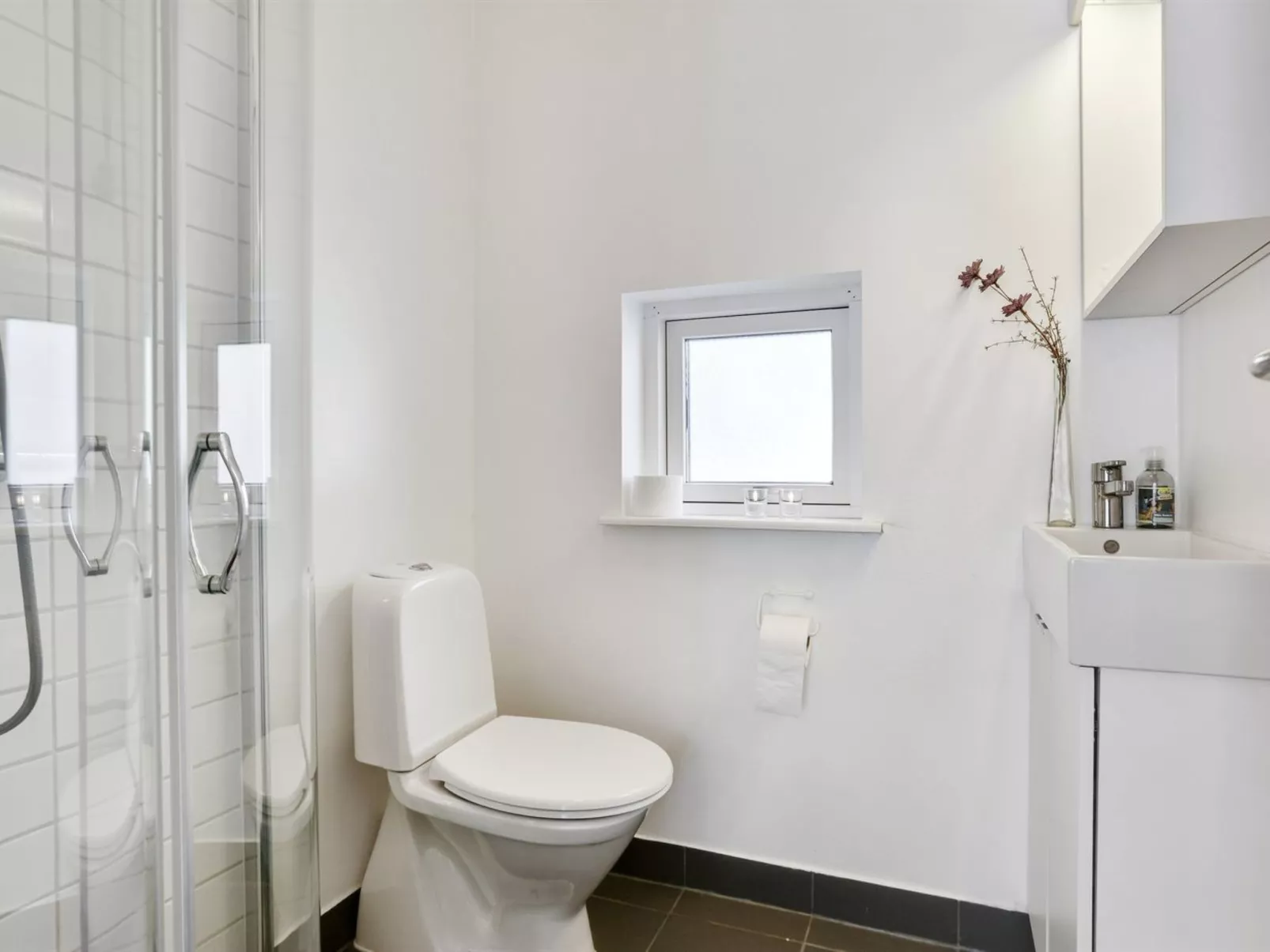 "Dorit" - 600m from the sea-Drinnen