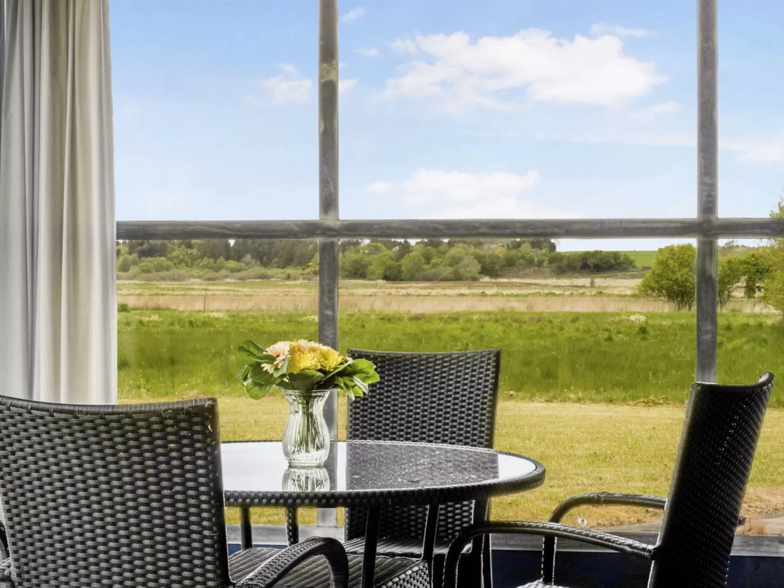 "Mikkeline" - 400m to the fjord-Draußen