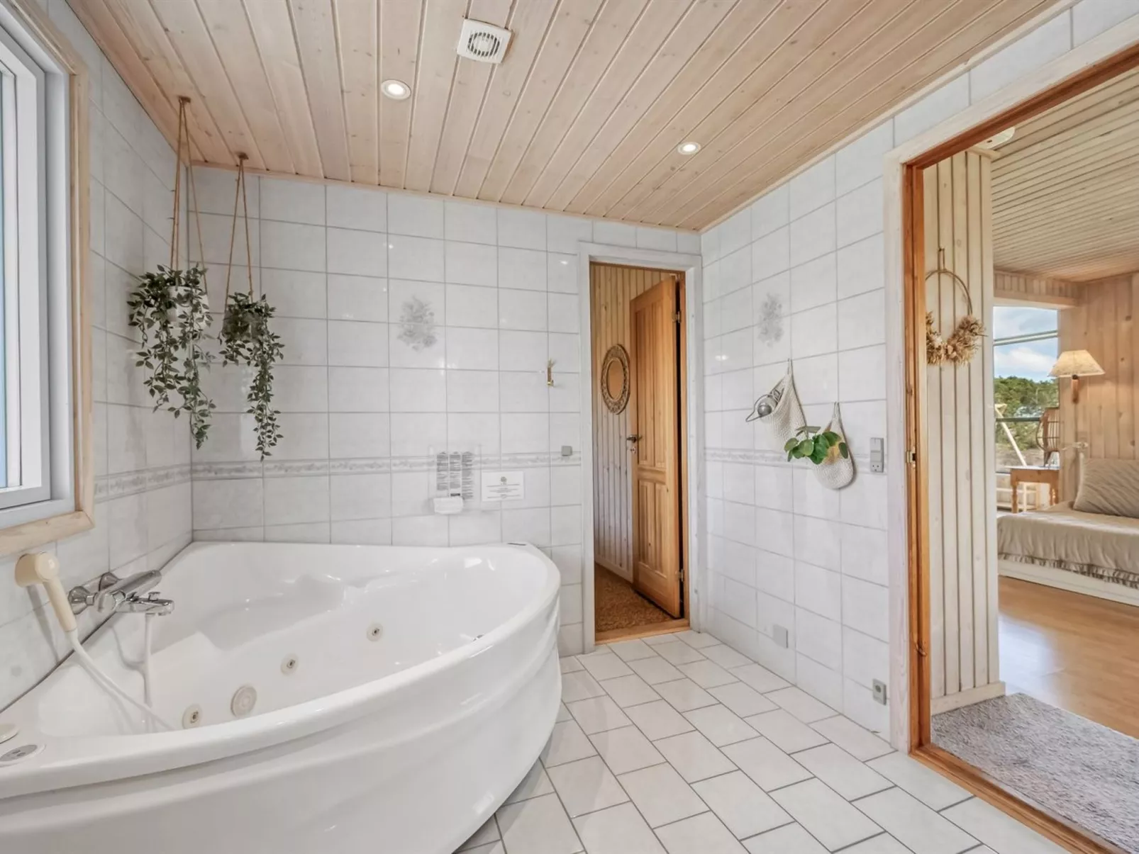 "Brunkil" - 500m from the sea-Inside