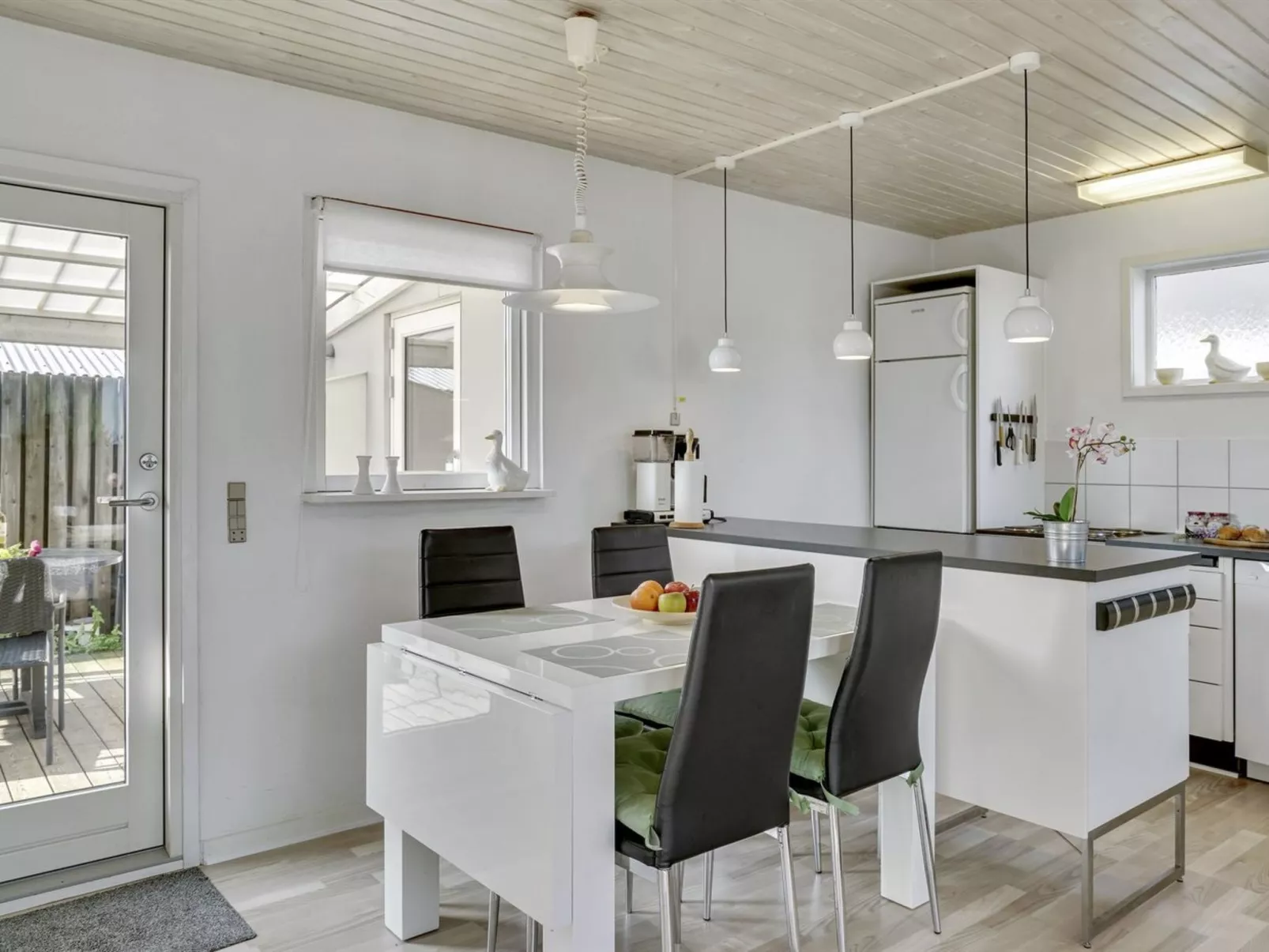 "Alvina" - 25m from the sea-Inside