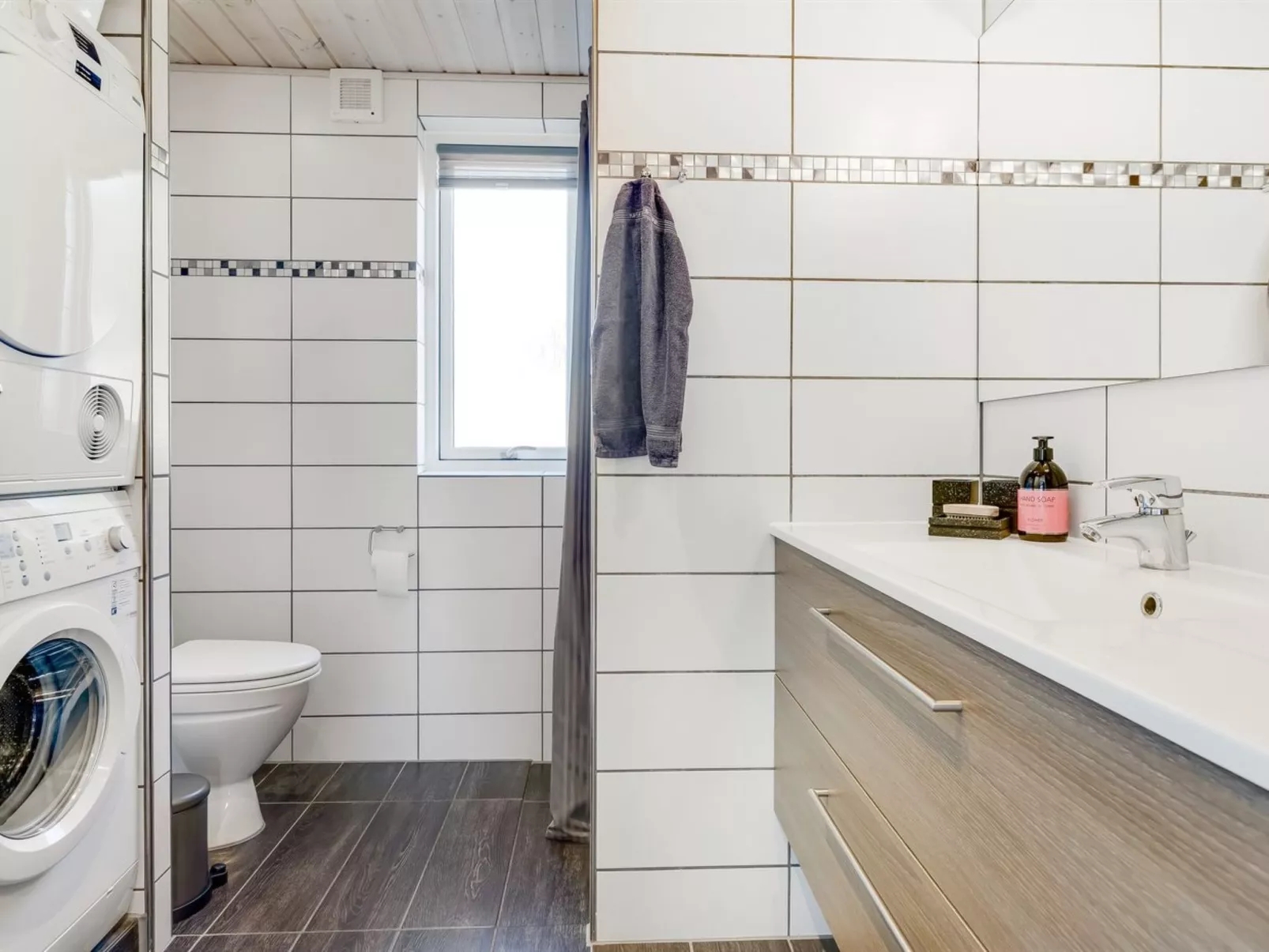 "Clare" - 4km from the sea-Dedans