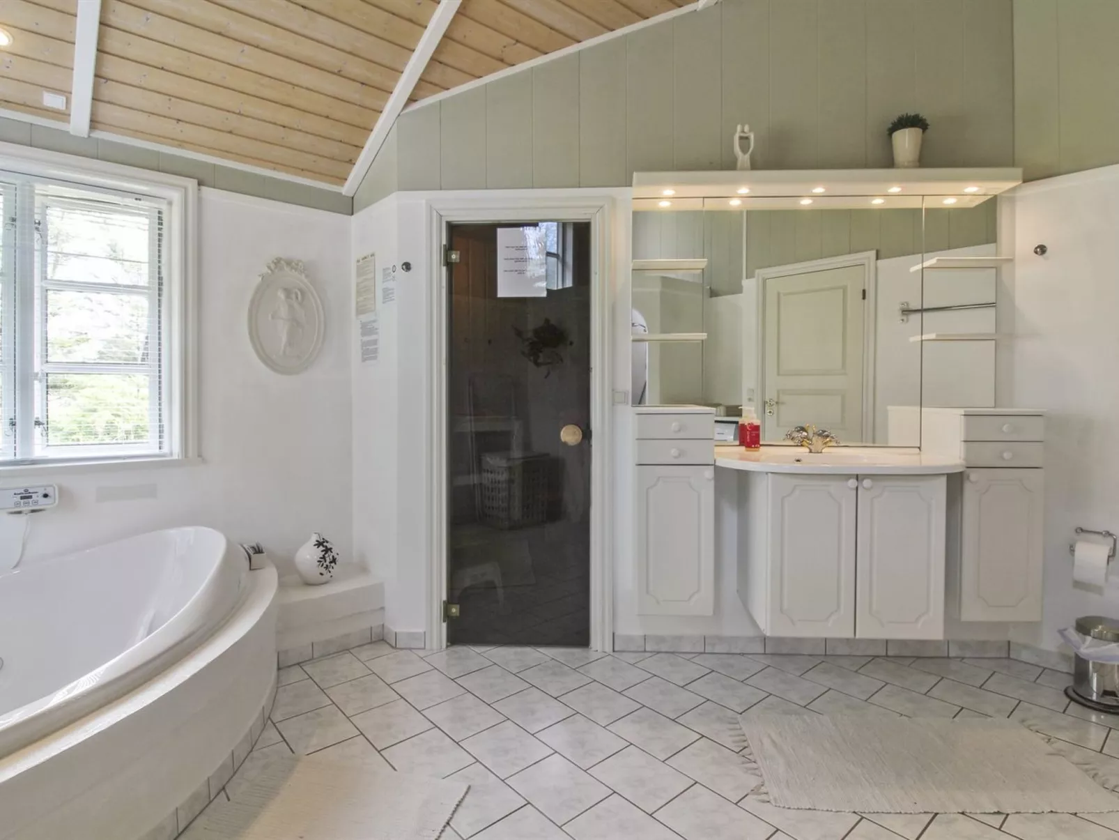 "Jens" - 425m from the sea-Inside