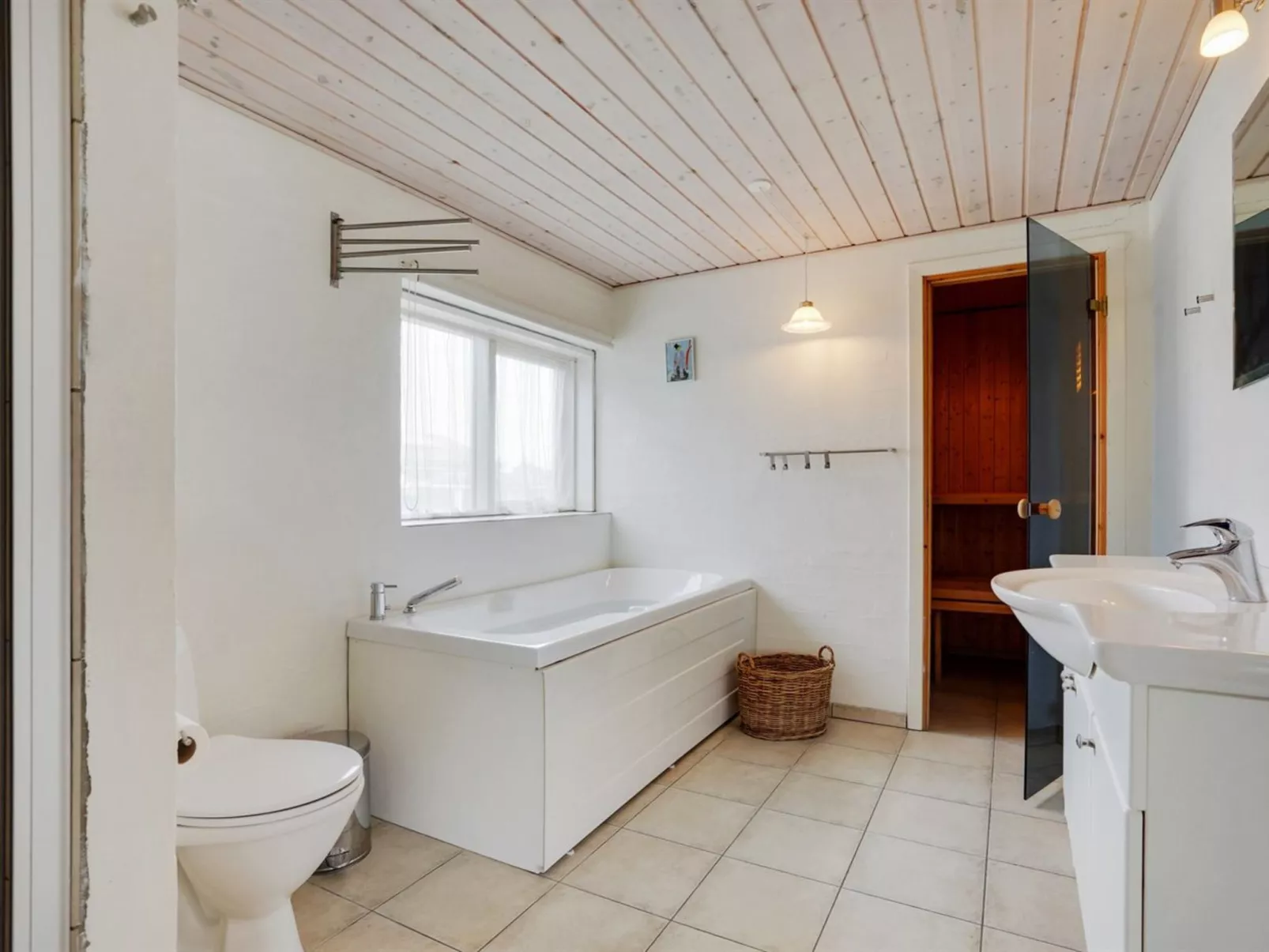 "Elco" - 450m from the sea-Inside