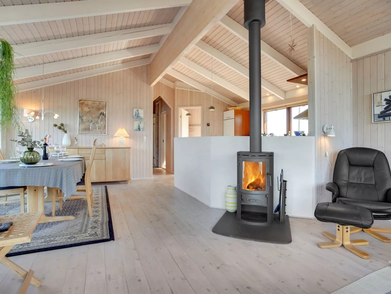 "Riana" - 375m from the sea-Inside