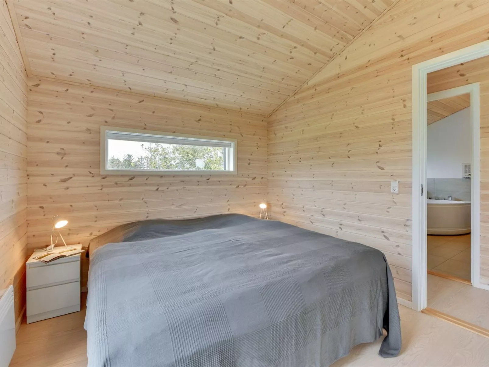 "Tindra" - 30m to the fjord-Dedans