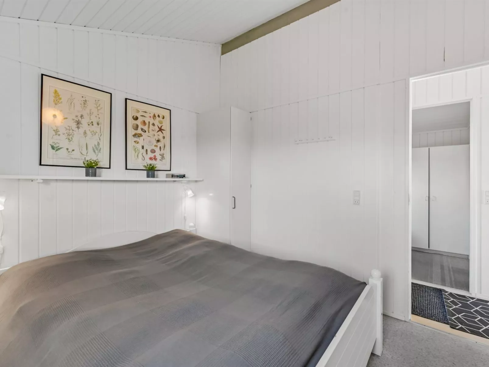 "Thorgny" -  from the sea-Dedans