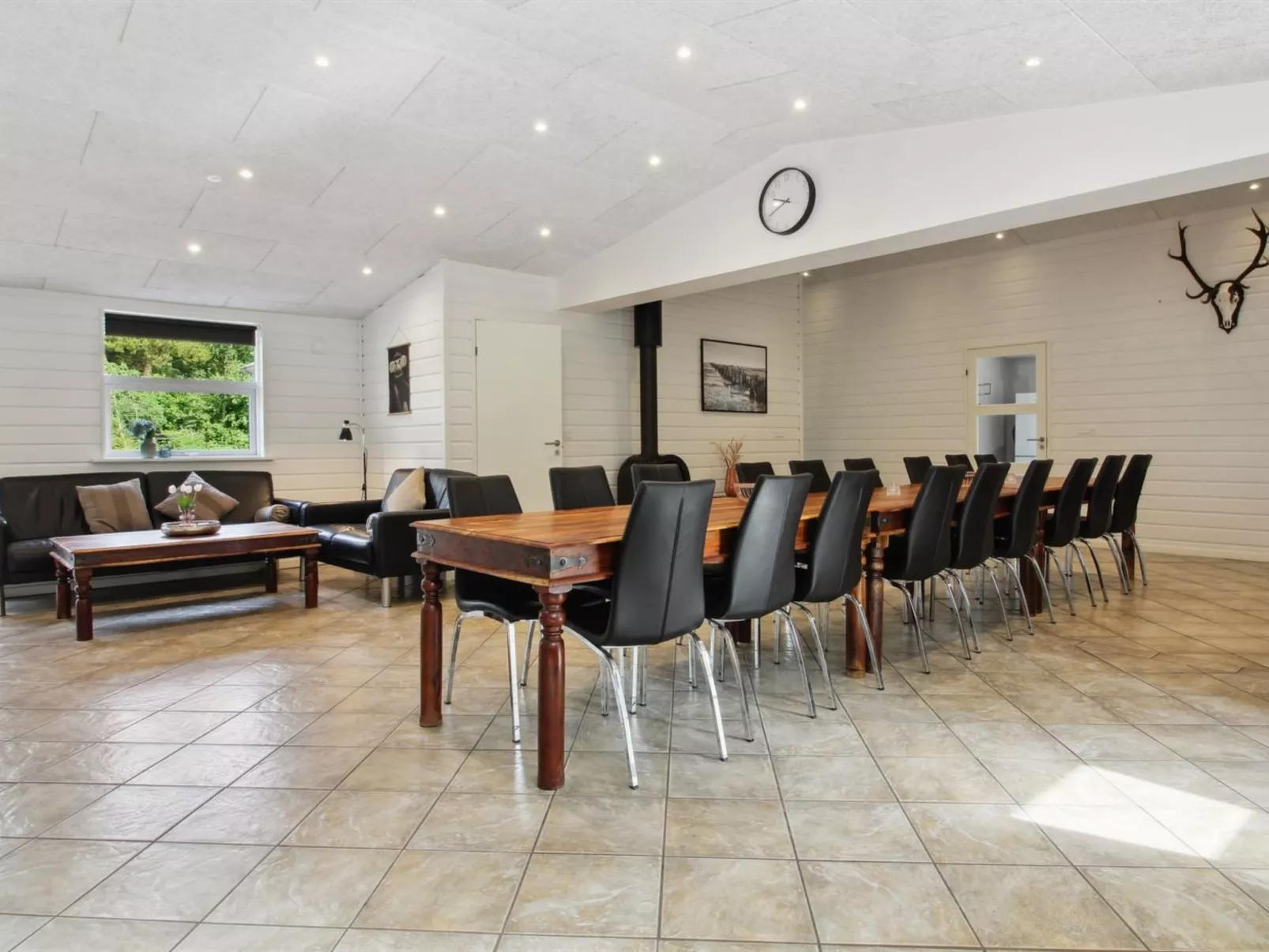 "Nael" - 1.6km from the sea-Drinnen