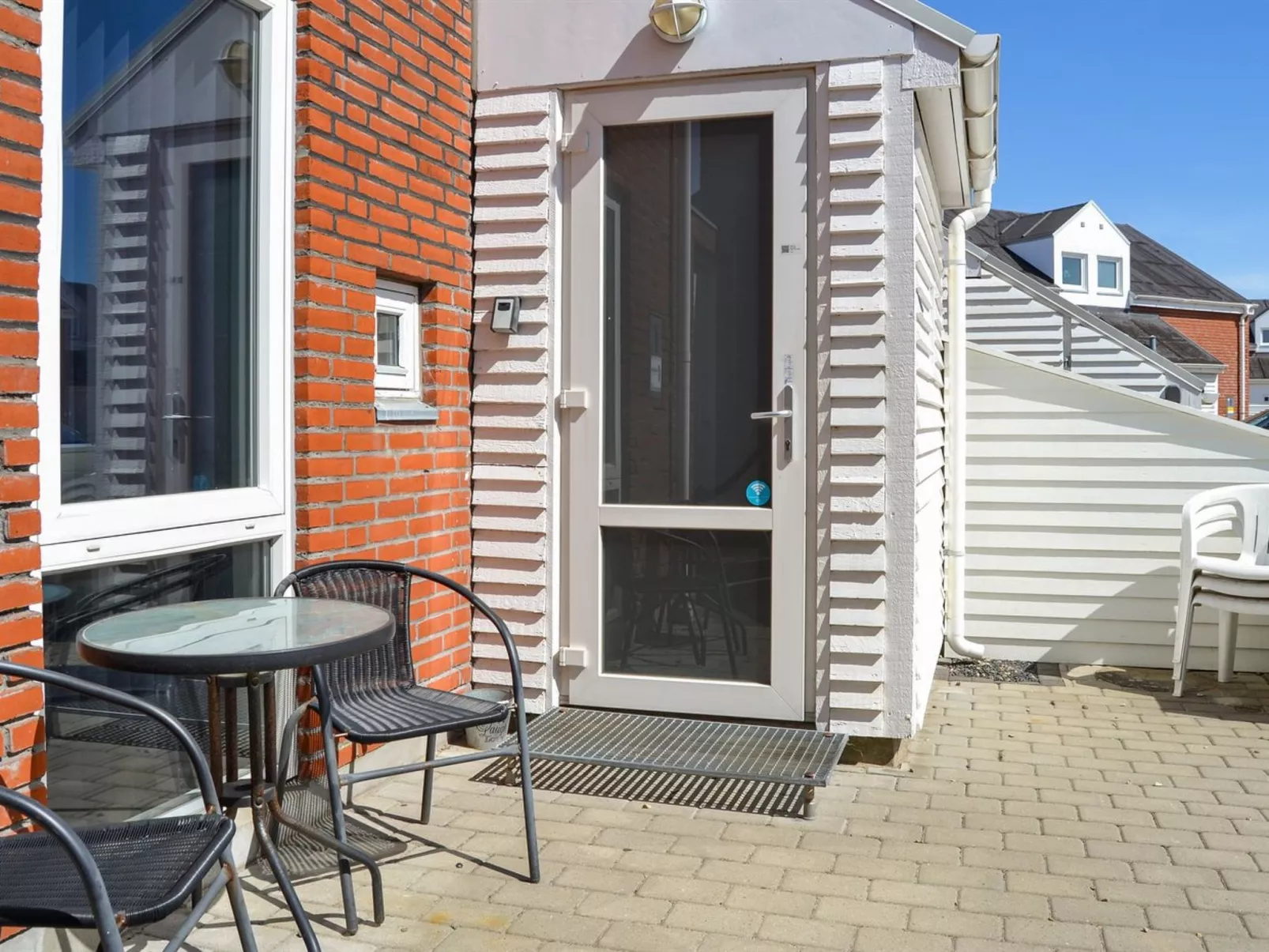 "Alvild" - 2.3km from the sea-Dehors