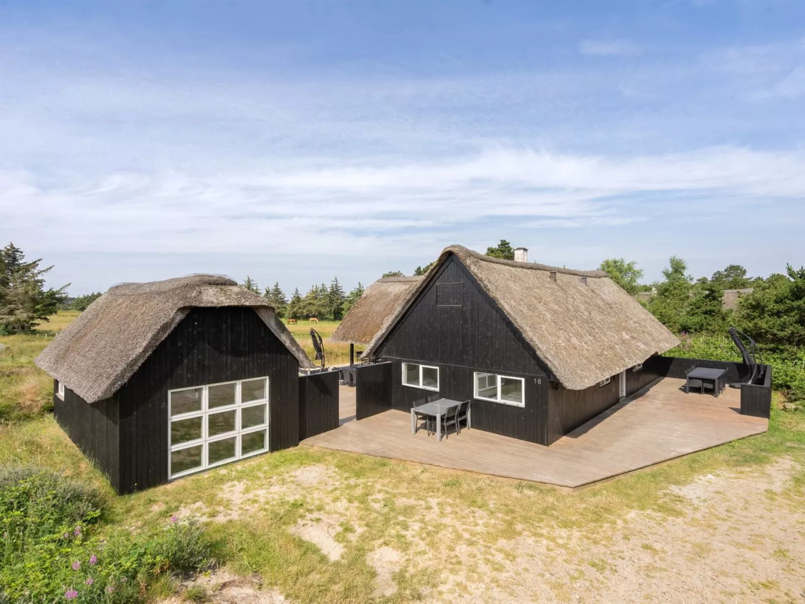 "Allin" - 1km from the sea-Draußen