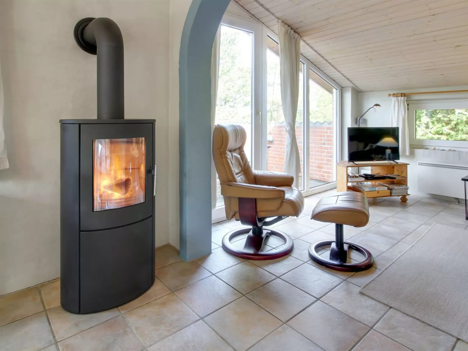 "Elsy" - 2.6km from the sea-Drinnen