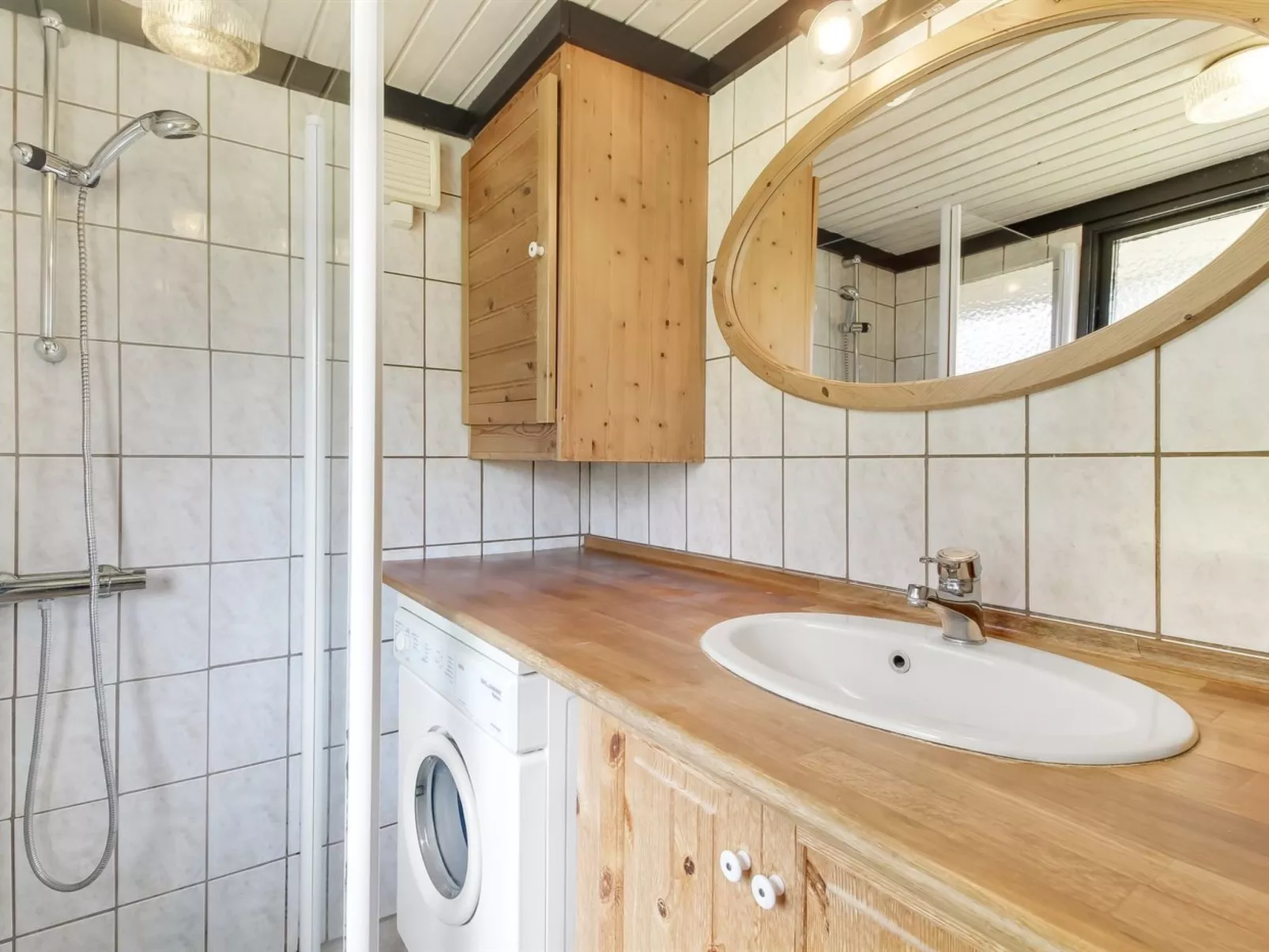 "Biergh" - 600m from the sea-Drinnen