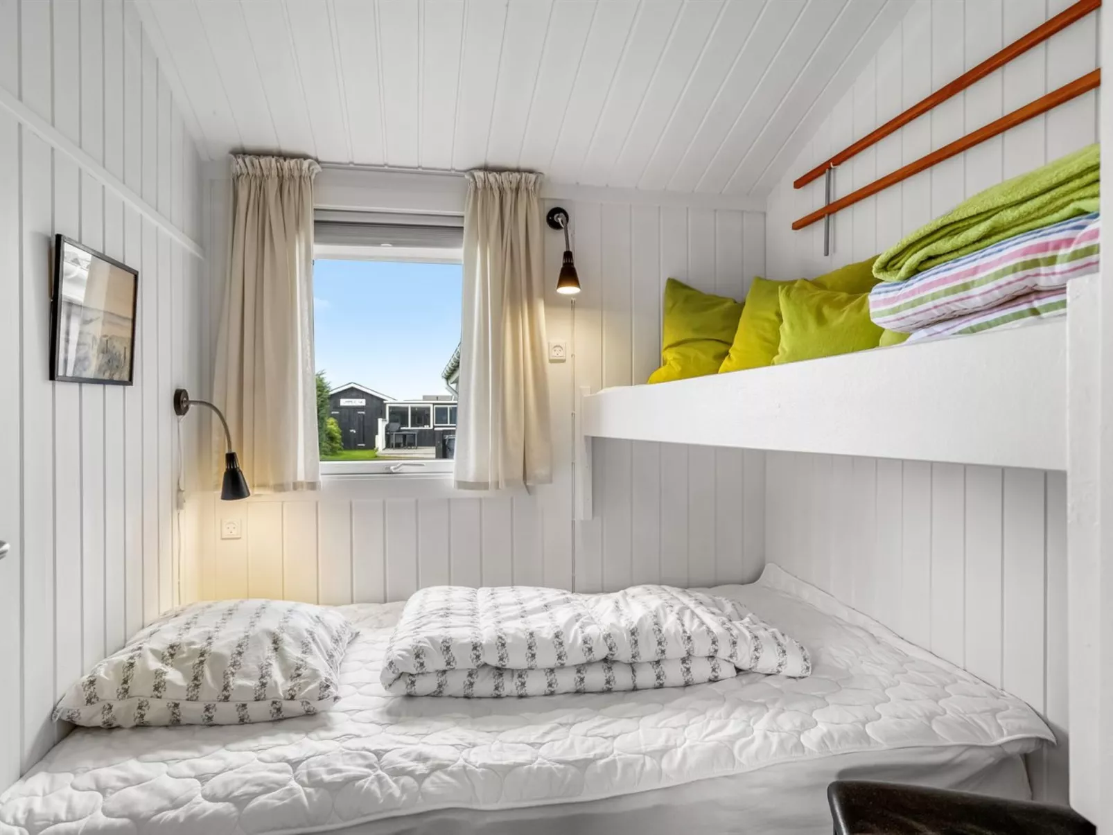 "Hælf" - 400m from the sea-Dedans