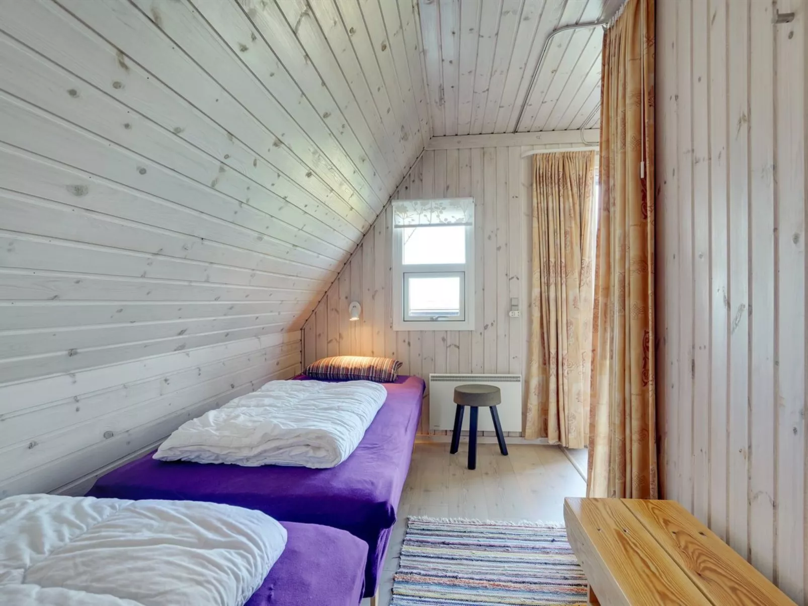 "Viona" - 350m from the sea-Inside