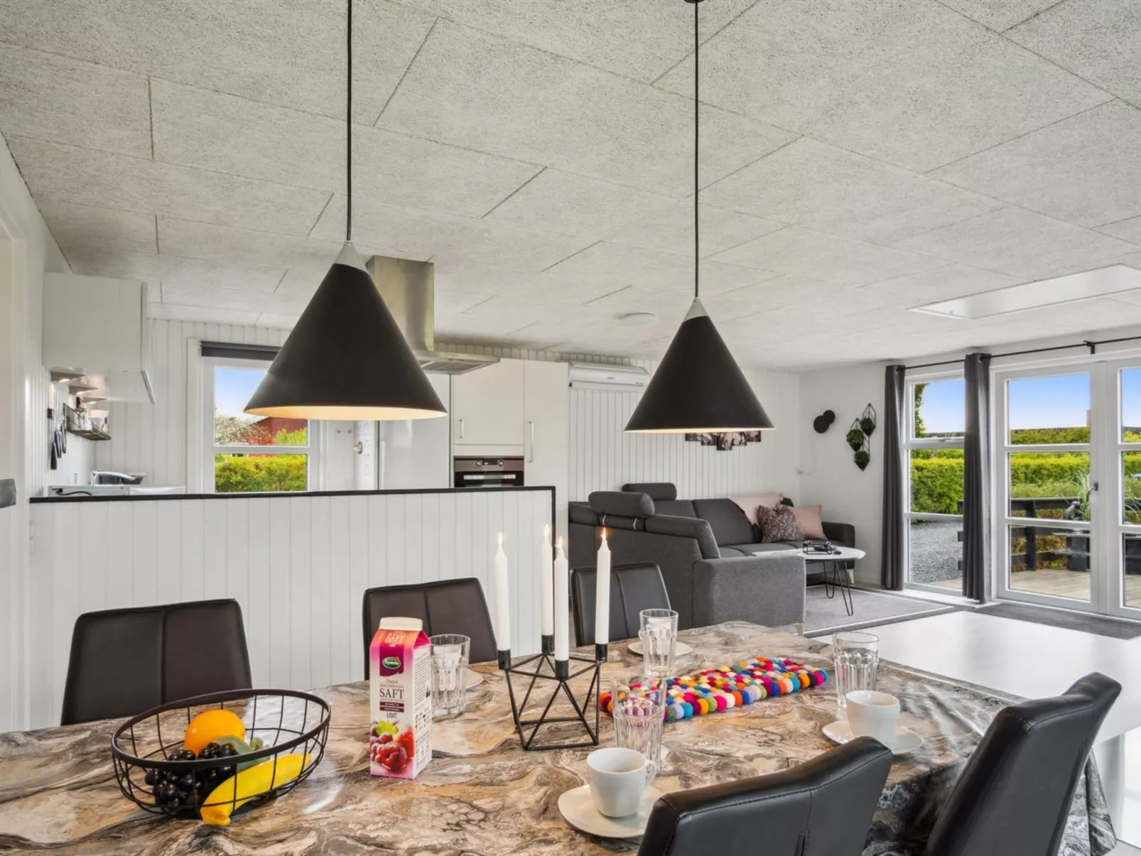 "Elvina" - 200m from the sea-Dedans