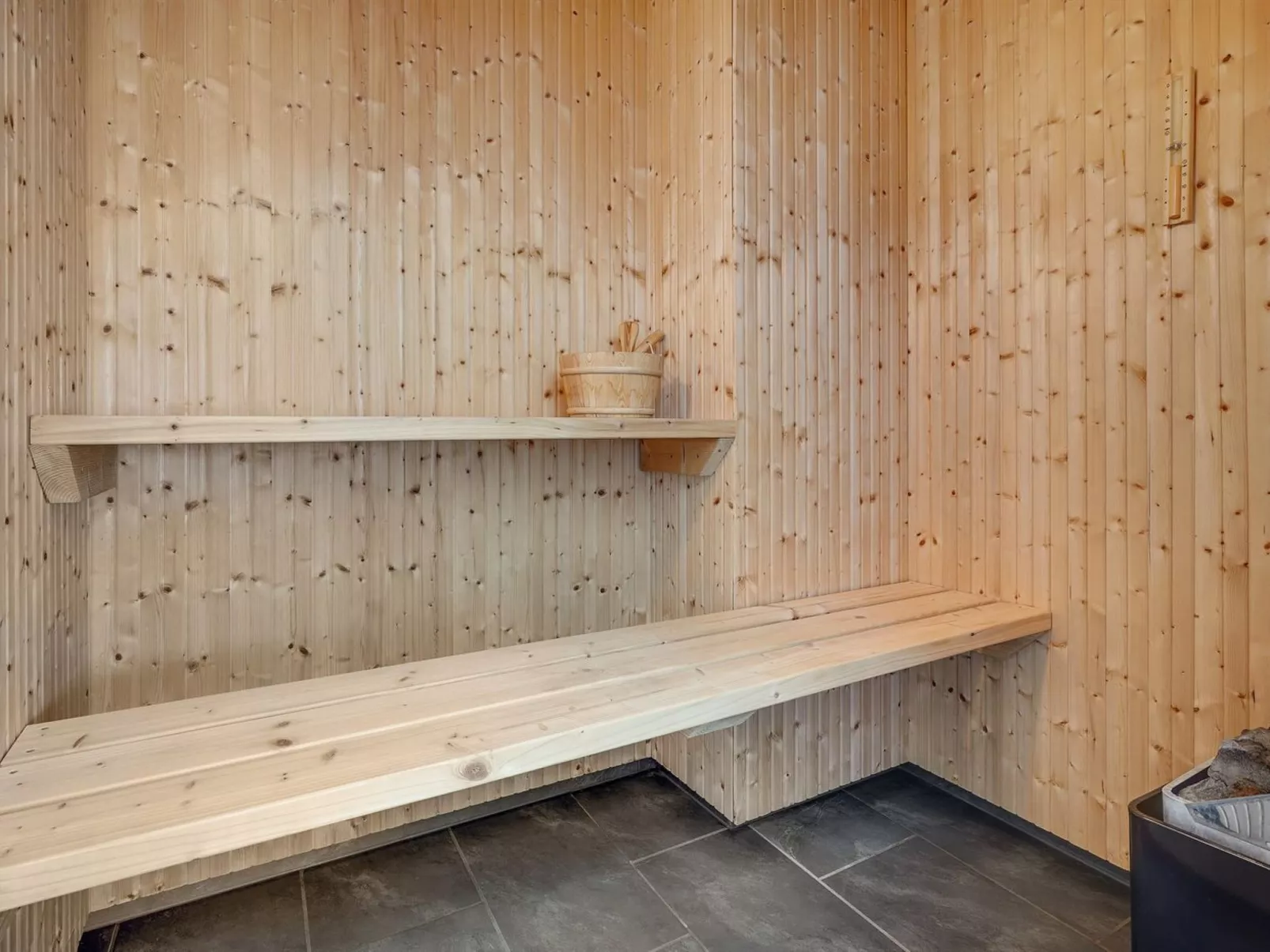 "Hans" - 700m from the sea-Inside