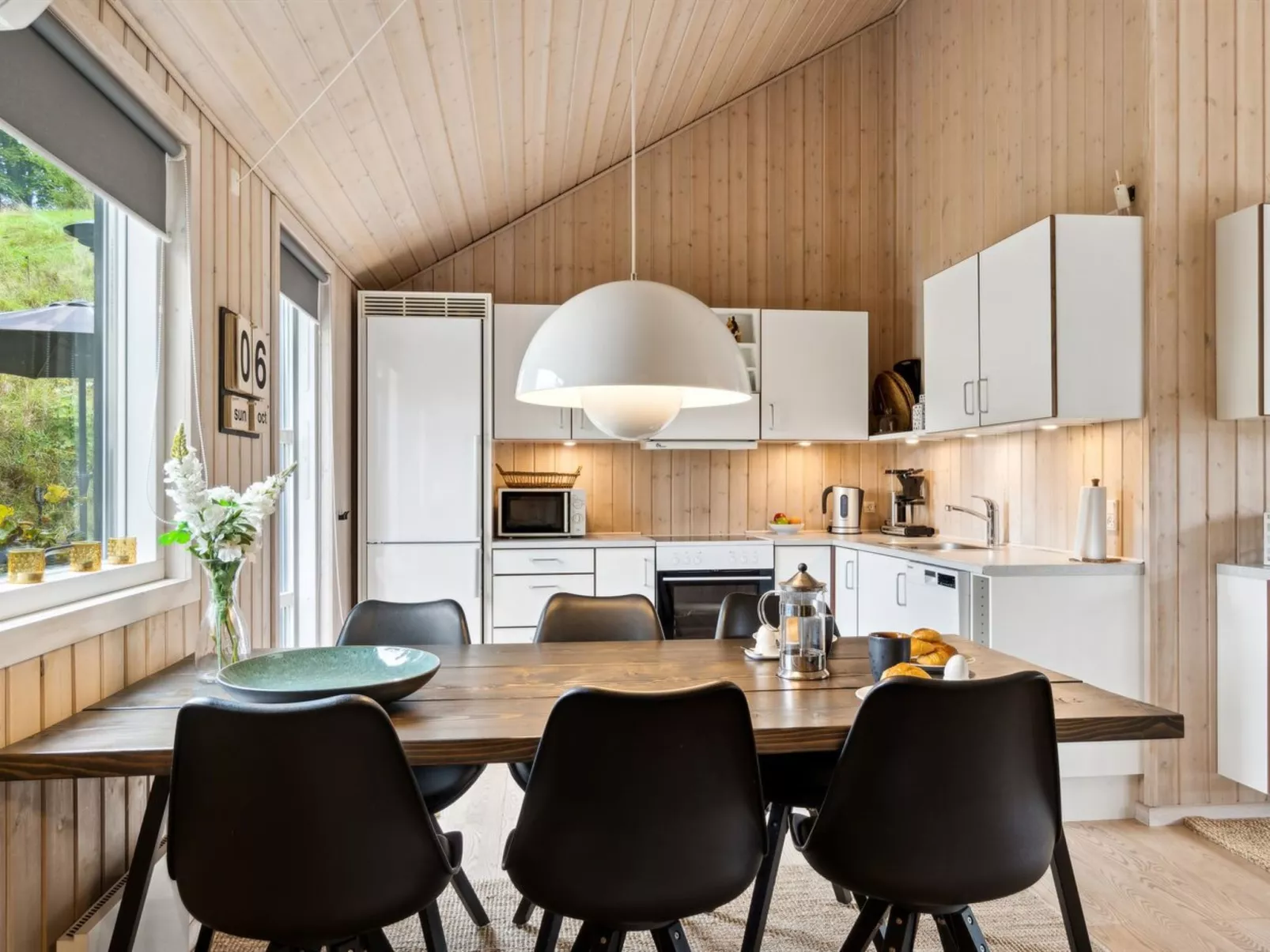 "Benno" - 2.1km from the sea-Inside