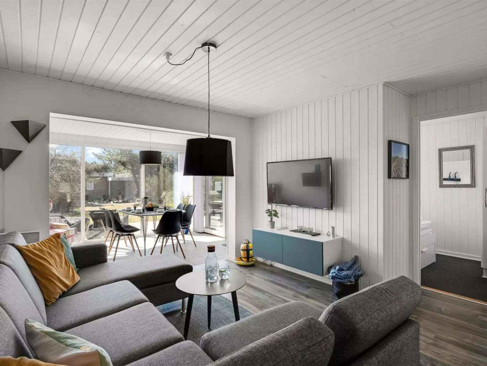 "Clemence" - 900m from the sea-Inside