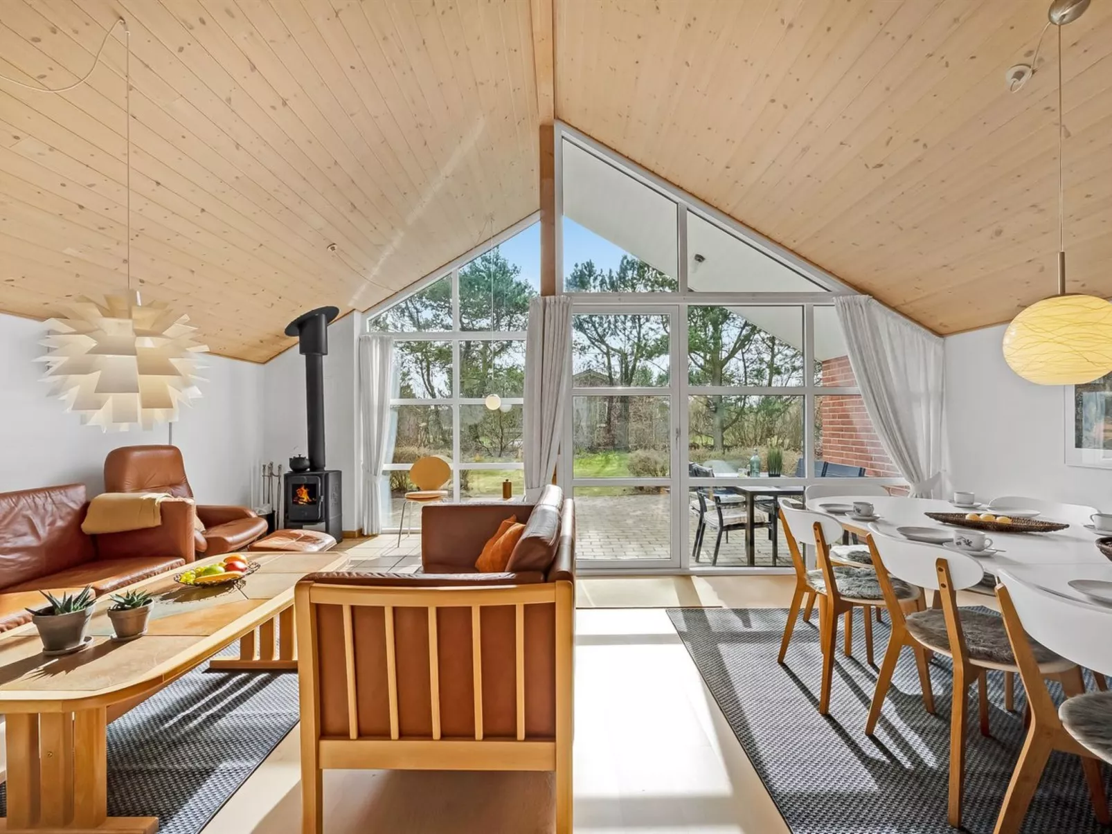 "Herminia" - 350m to the fjord-Dedans