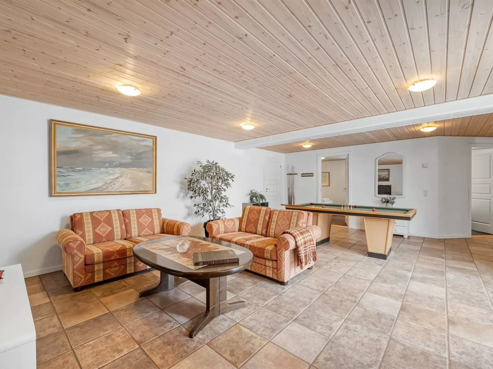 "Ginny" - 300m to the fjord-Inside