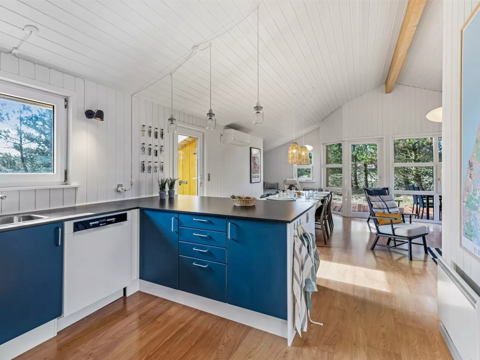 "Antto" - 900m from the sea-Inside