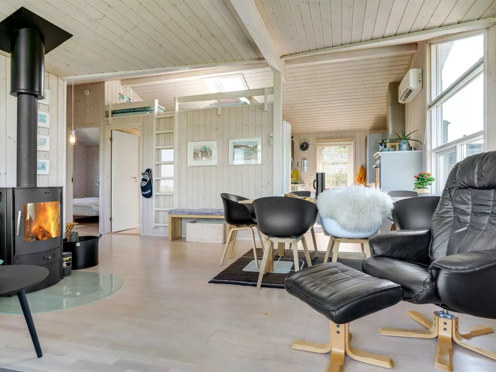 "Marjanna" - 350m from the sea-Inside