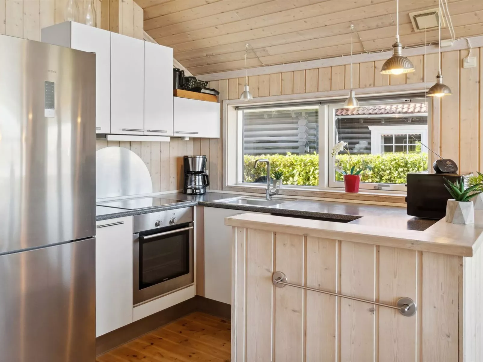 "Godtfrede" - 950m from the sea-Inside