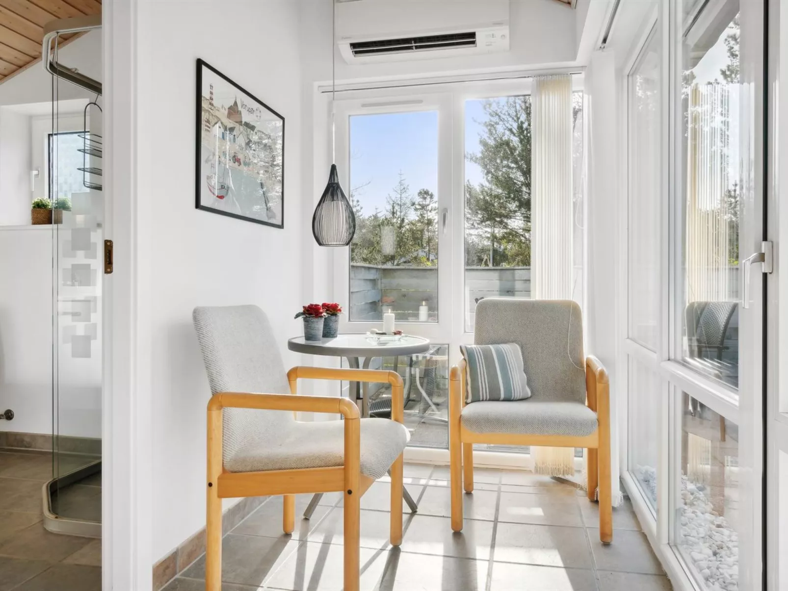 "Biriel" - 1km from the sea-Inside