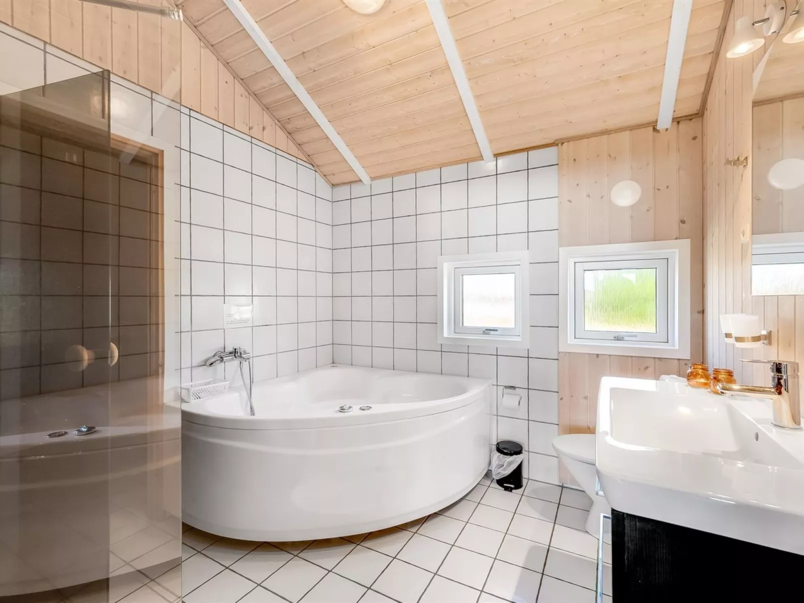 "Sylta" -  from the sea-Inside