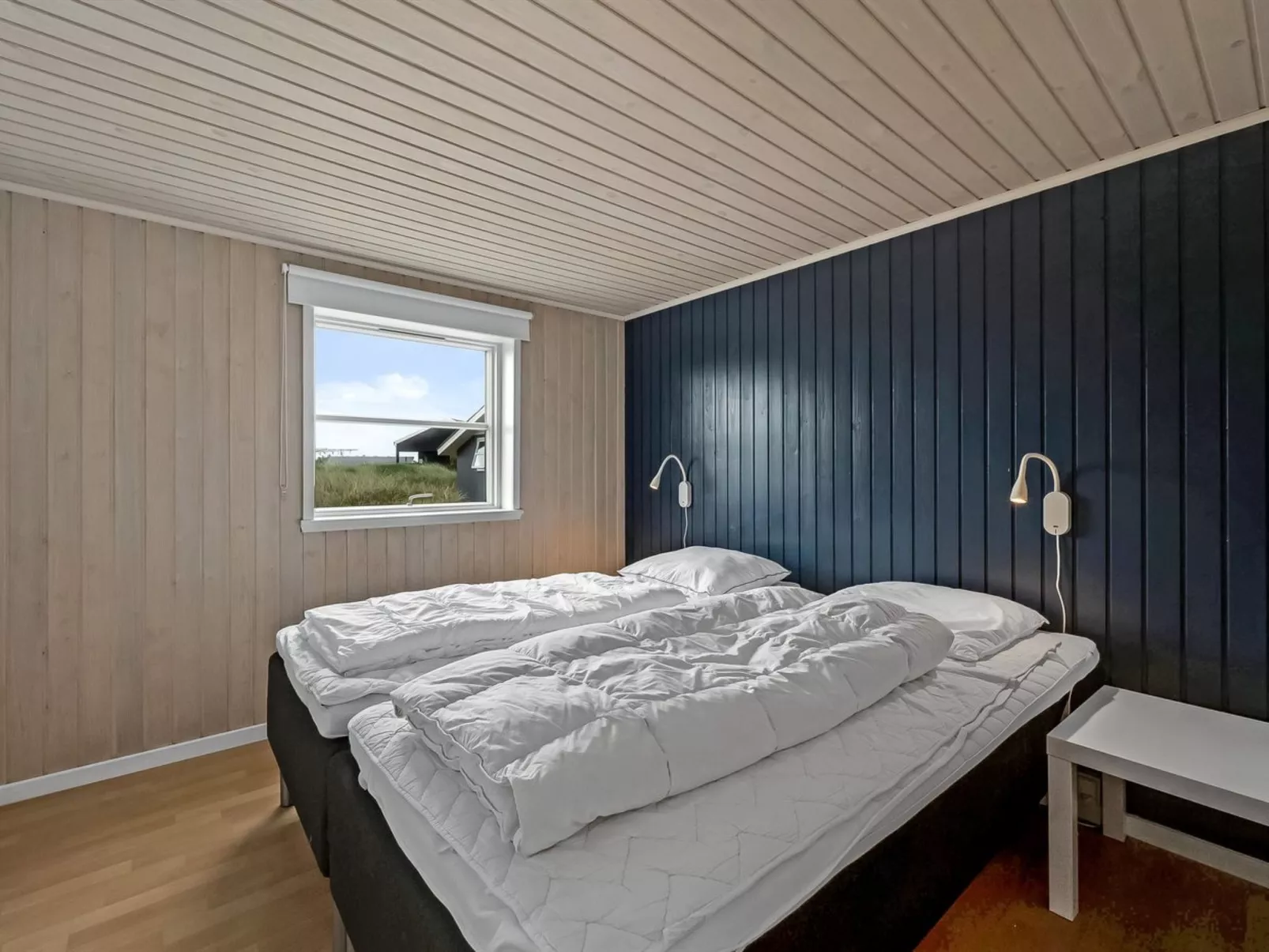 "Drifa" - 600m from the sea-Dedans