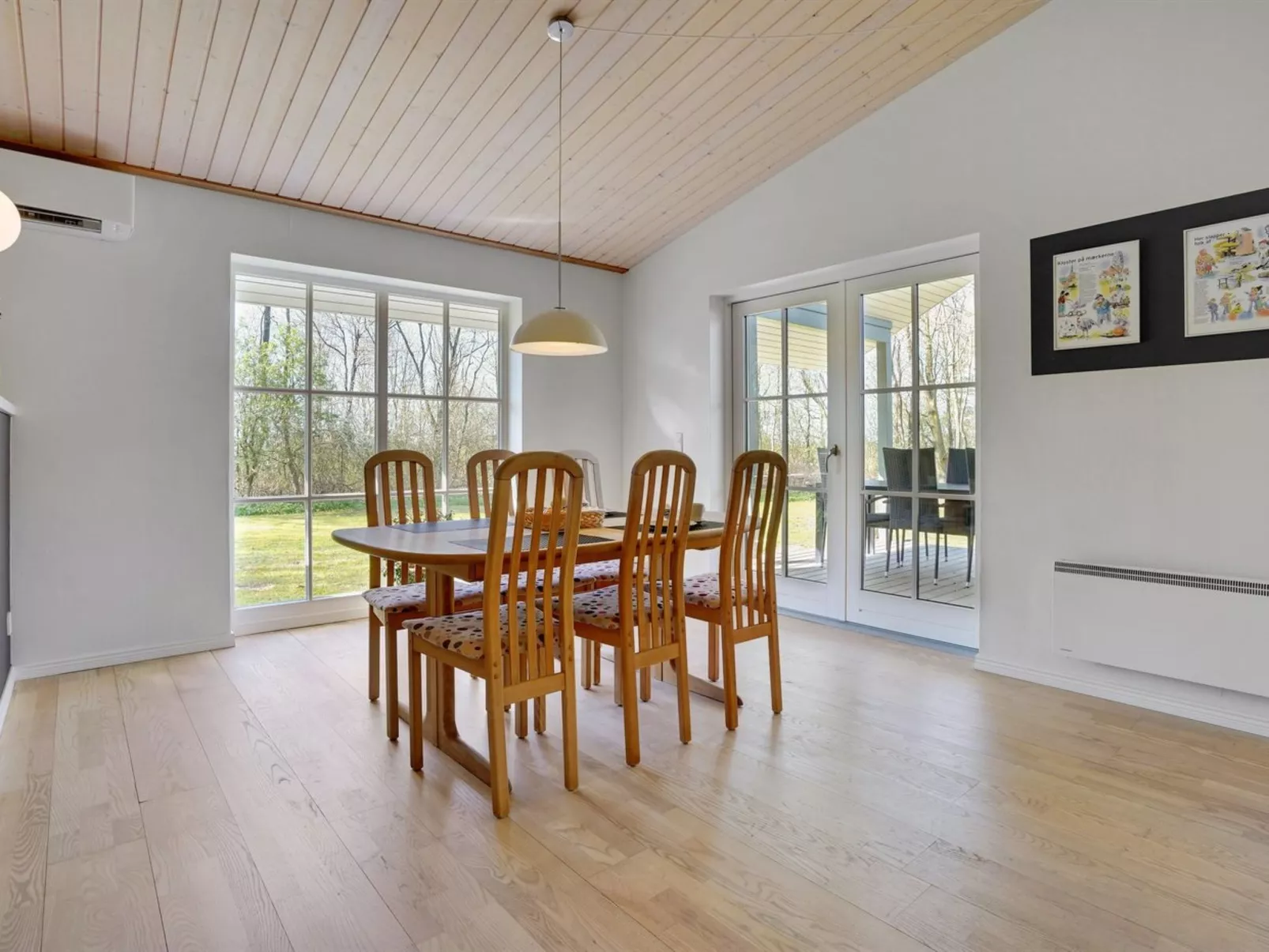 "Eryka" - 28km from the sea-Inside