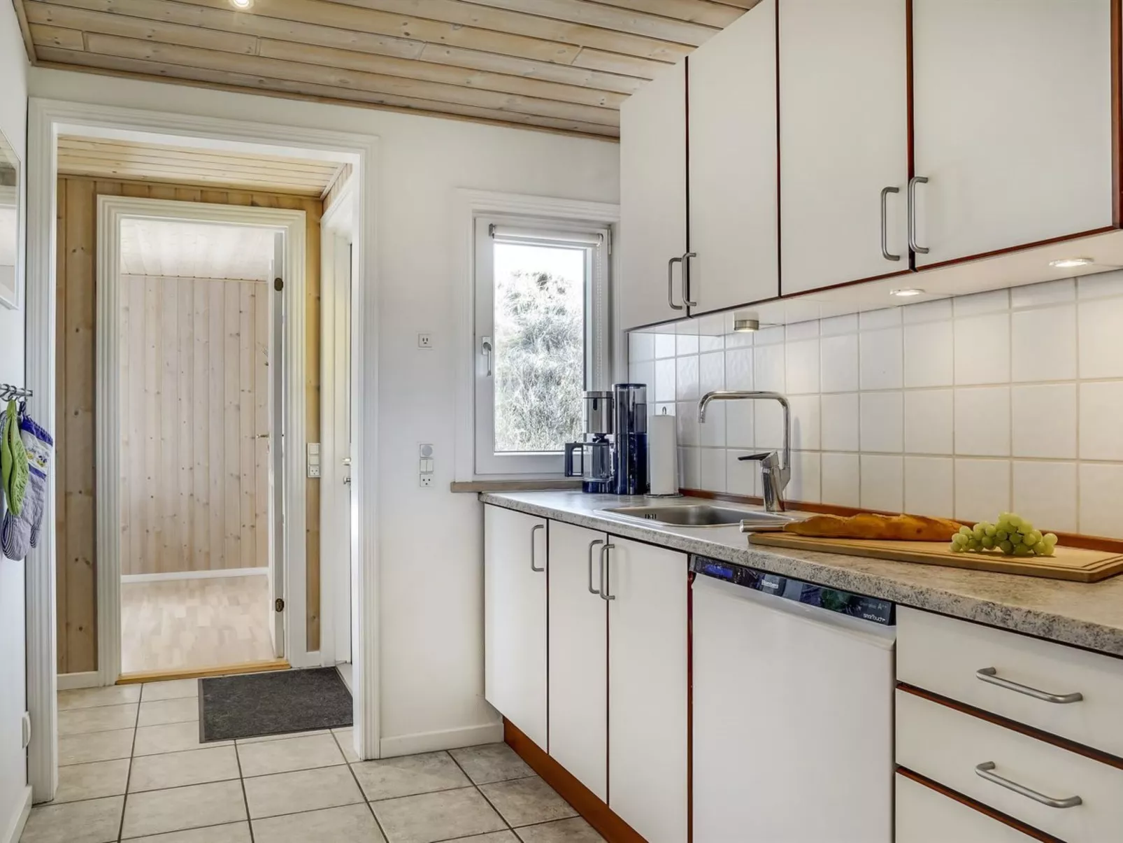 "Eugenie" - 450m from the sea-Dedans