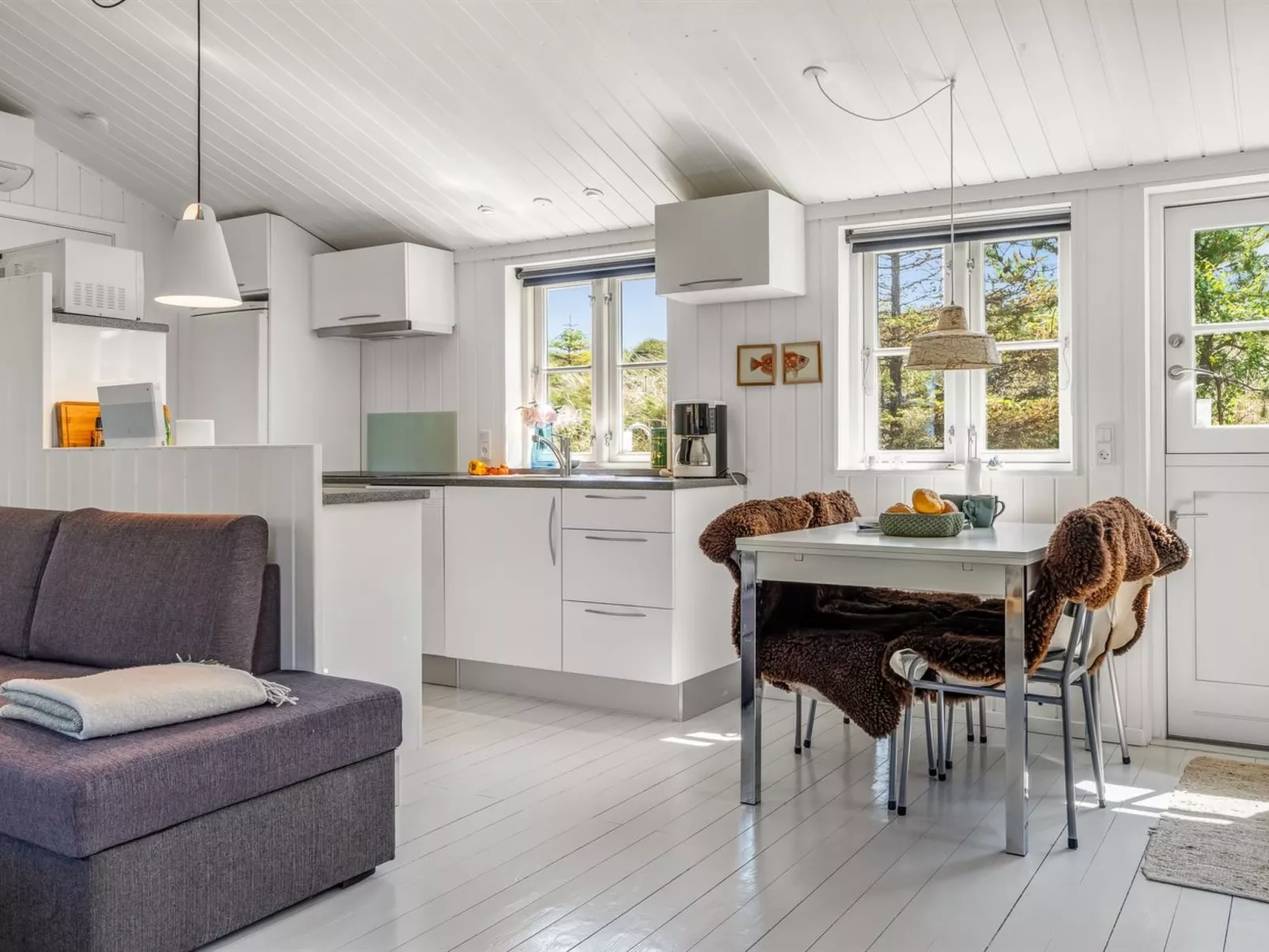 "Thorkil" - 800m from the sea-Inside