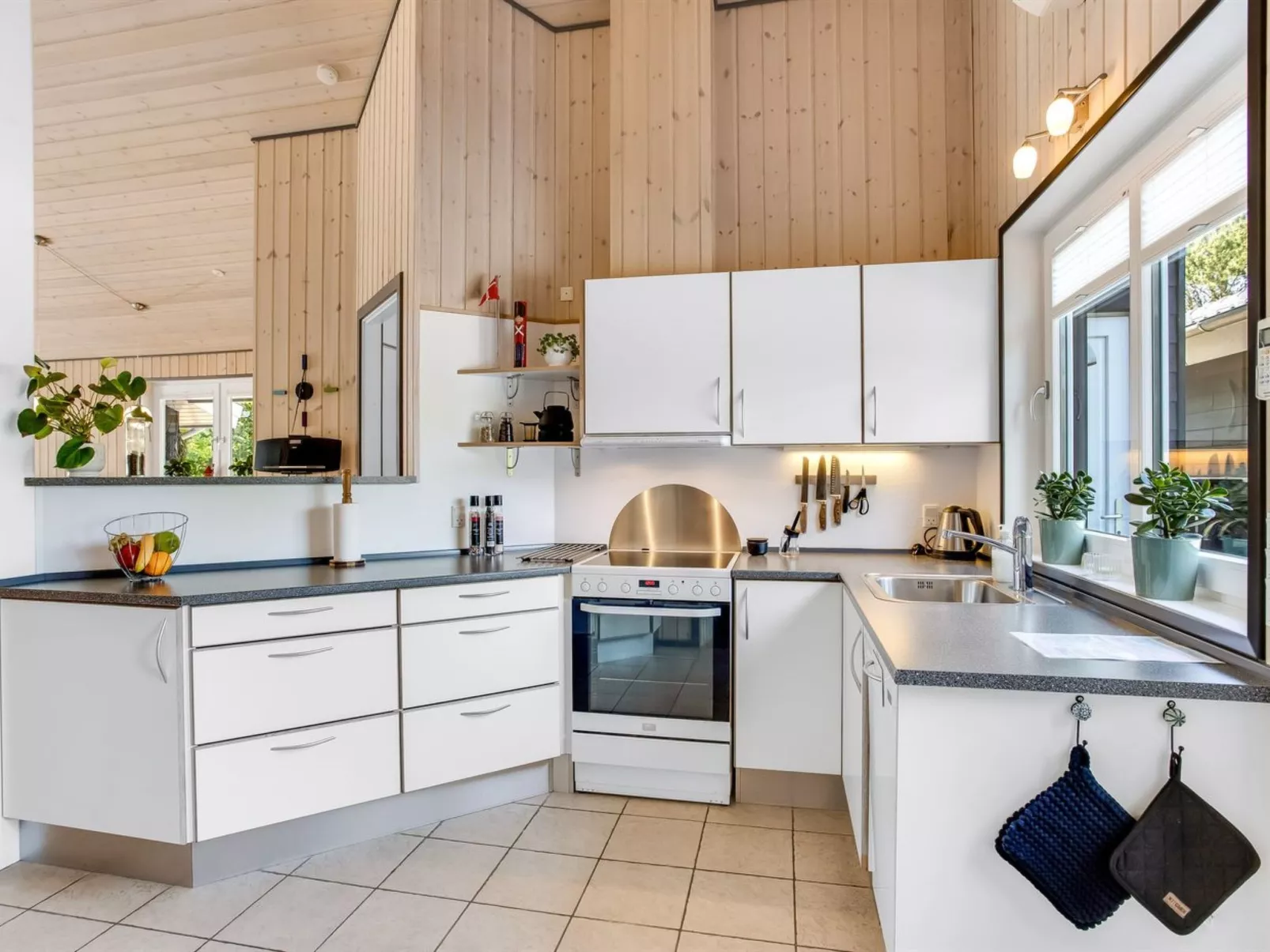 "Gylla" - 12km from the sea-Dedans