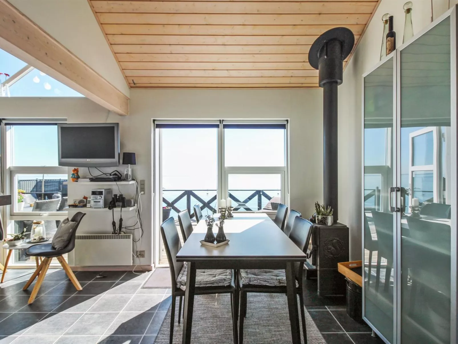 "Grim" - 5m from the sea-Inside