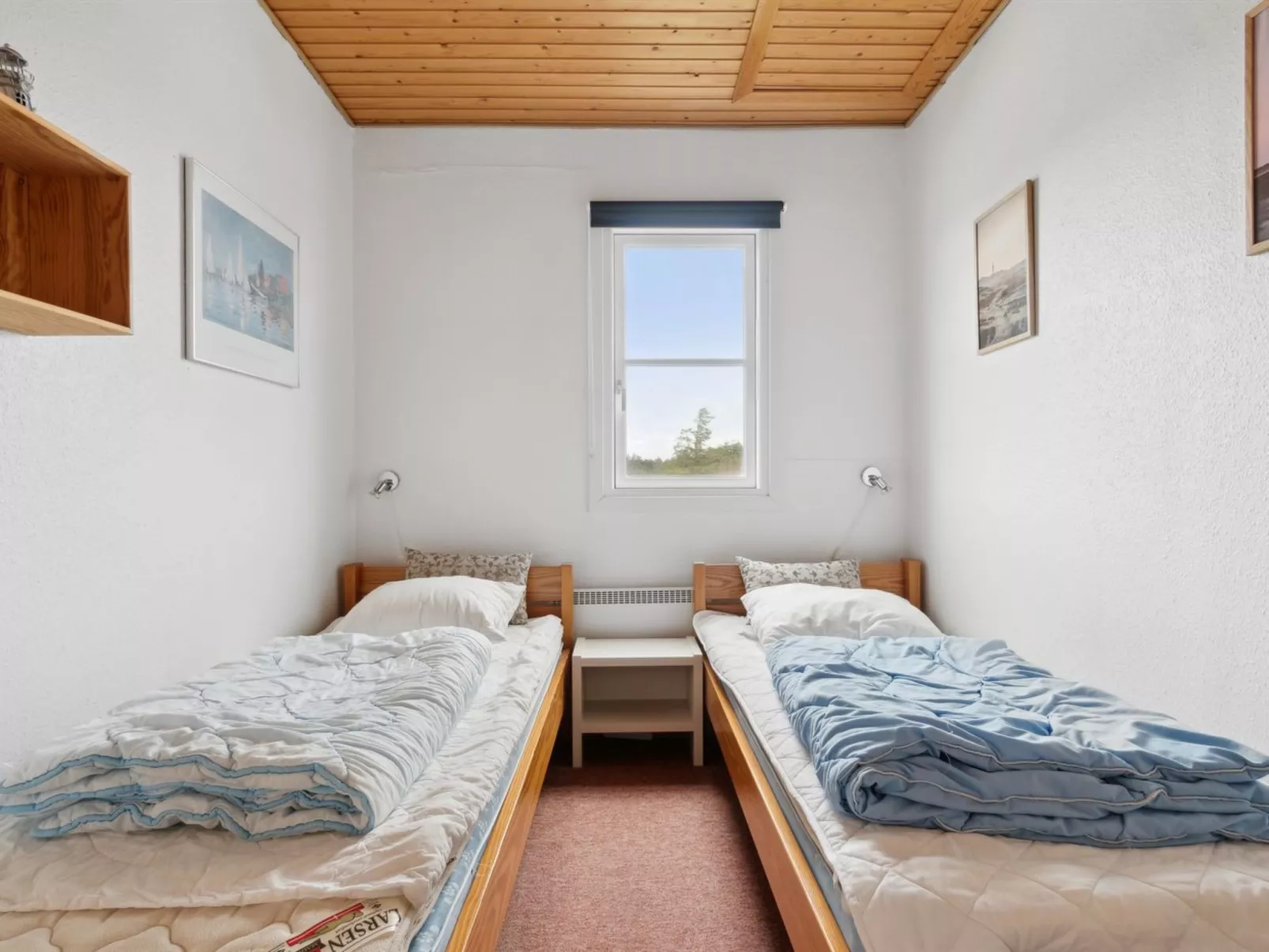 "Dineke" - 200m to the fjord-Dedans