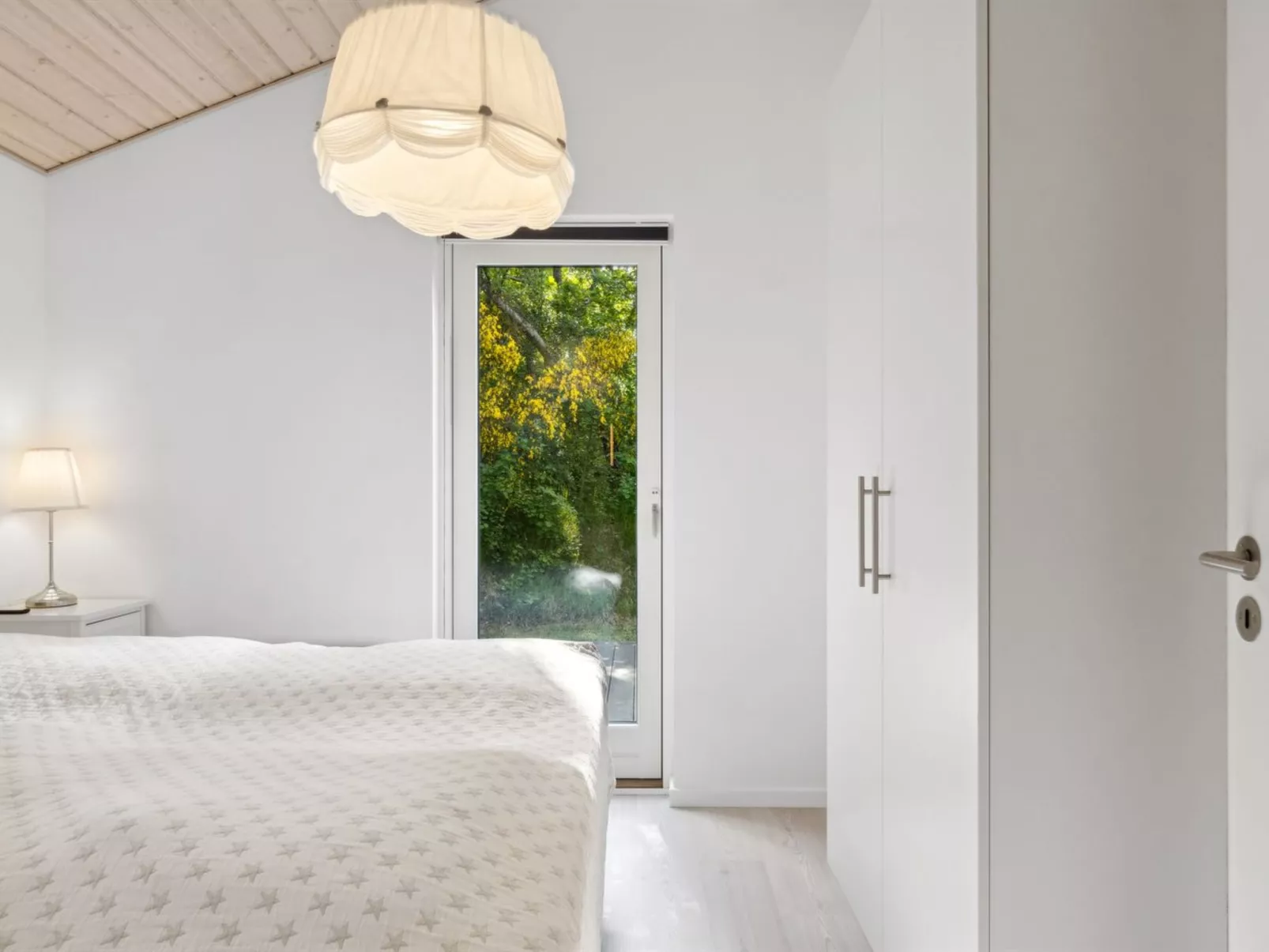 "Hunlef" - 400m from the sea-Inside