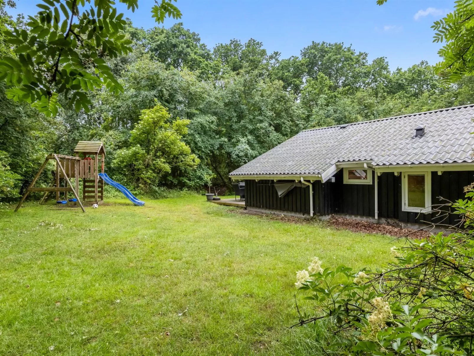 "Lovis" - 600m from the sea-Draußen