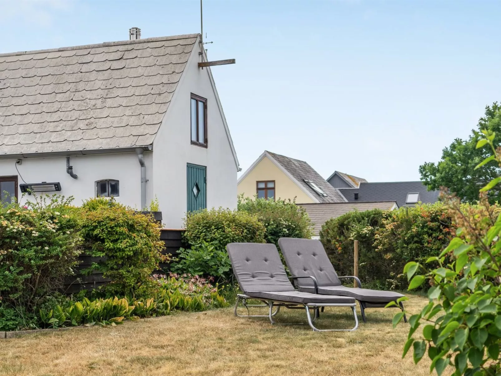 "Eivi" - 150m from the sea-Draußen