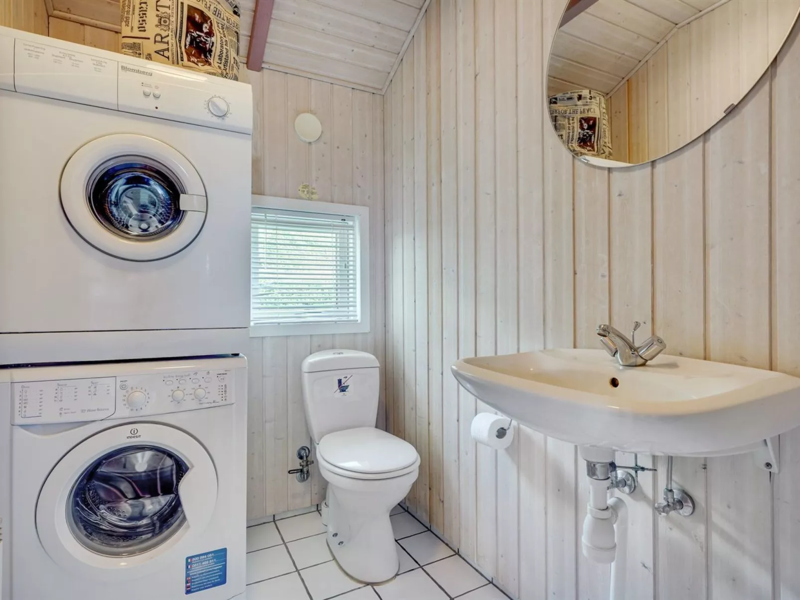 "Guldborg" - 400m to the fjord-Inside