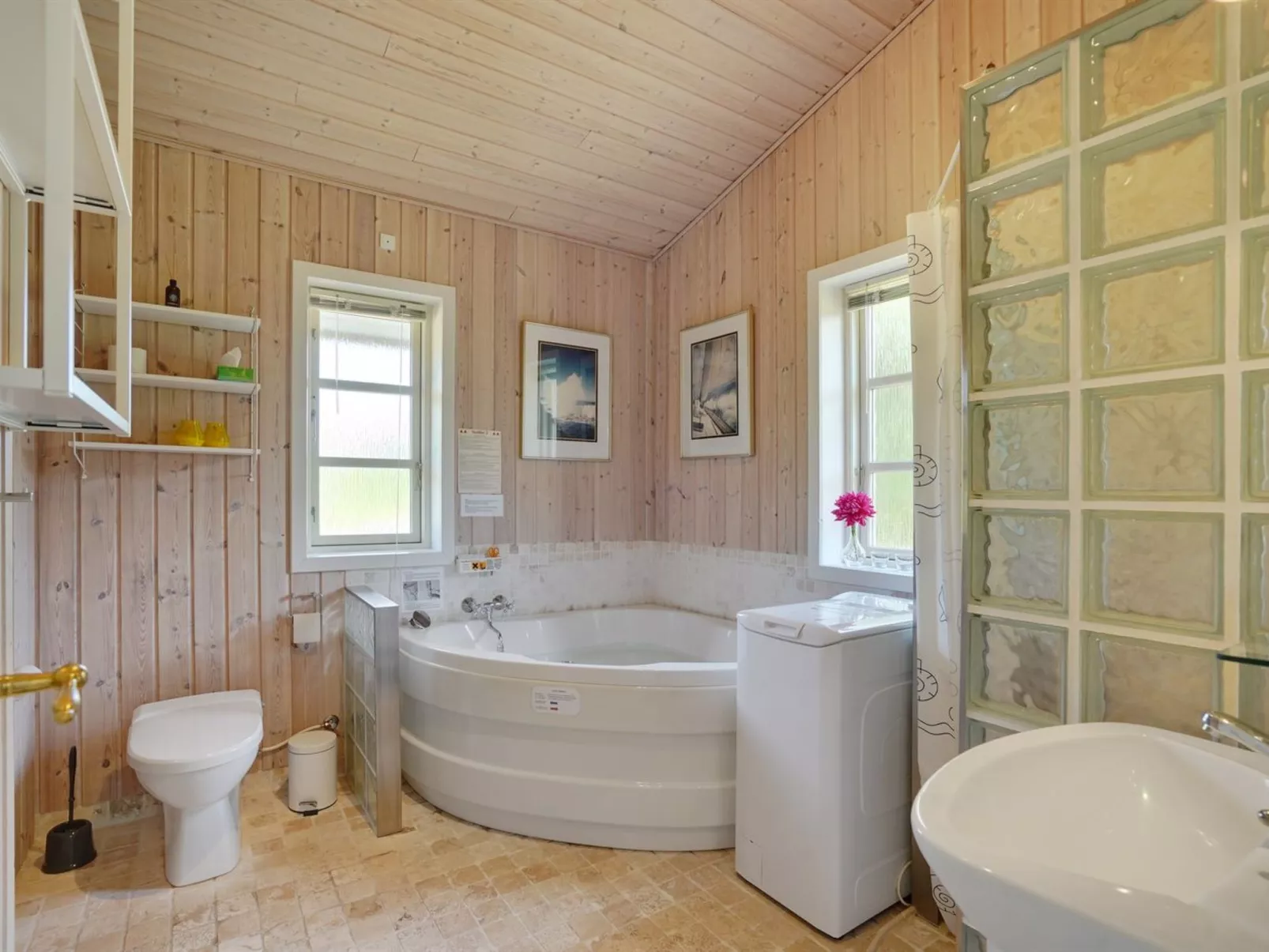 "Aldis" - 300m from the sea-Drinnen