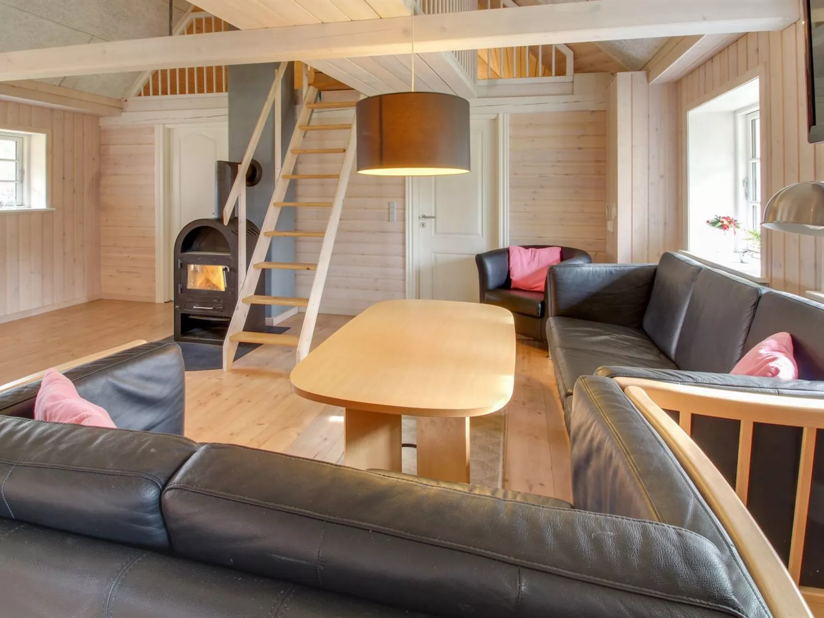 "Gudmund" - 3.9km from the sea-Inside