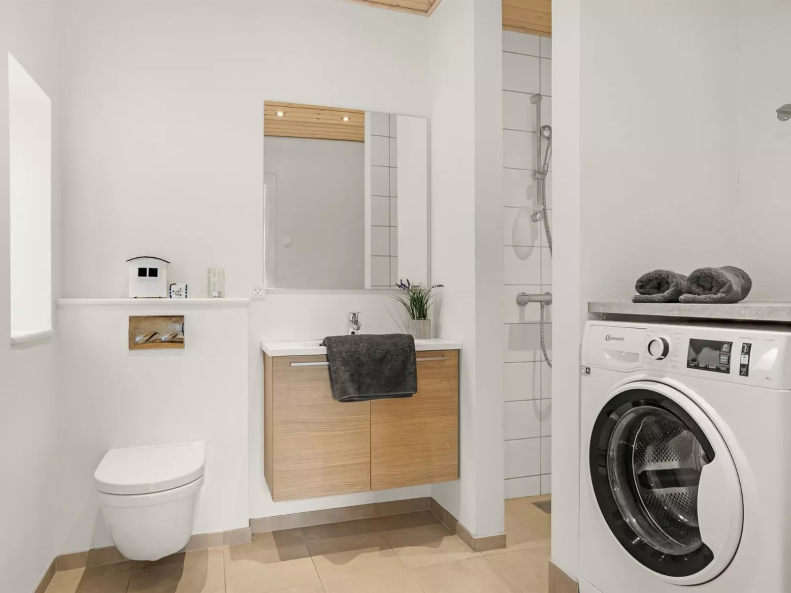 "Elmo" - 300m from the sea-Drinnen