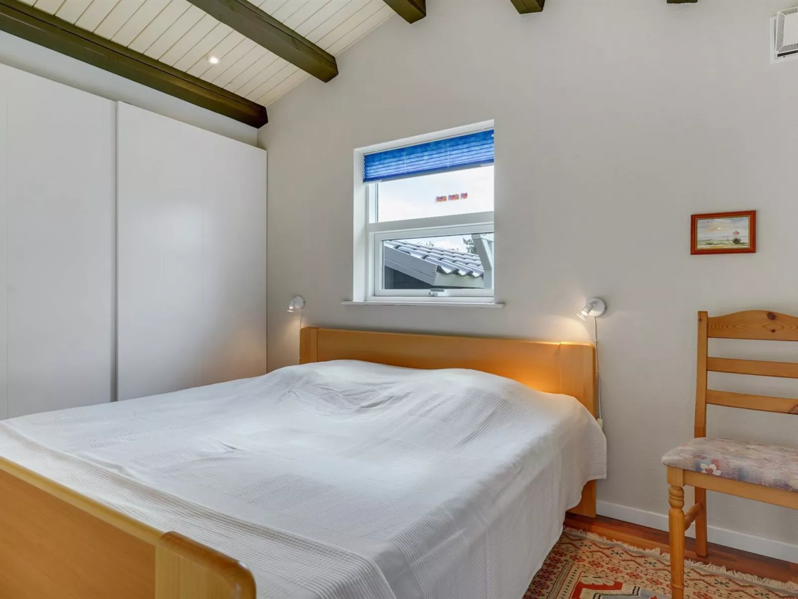 "Gull" - 150m from the sea-Inside