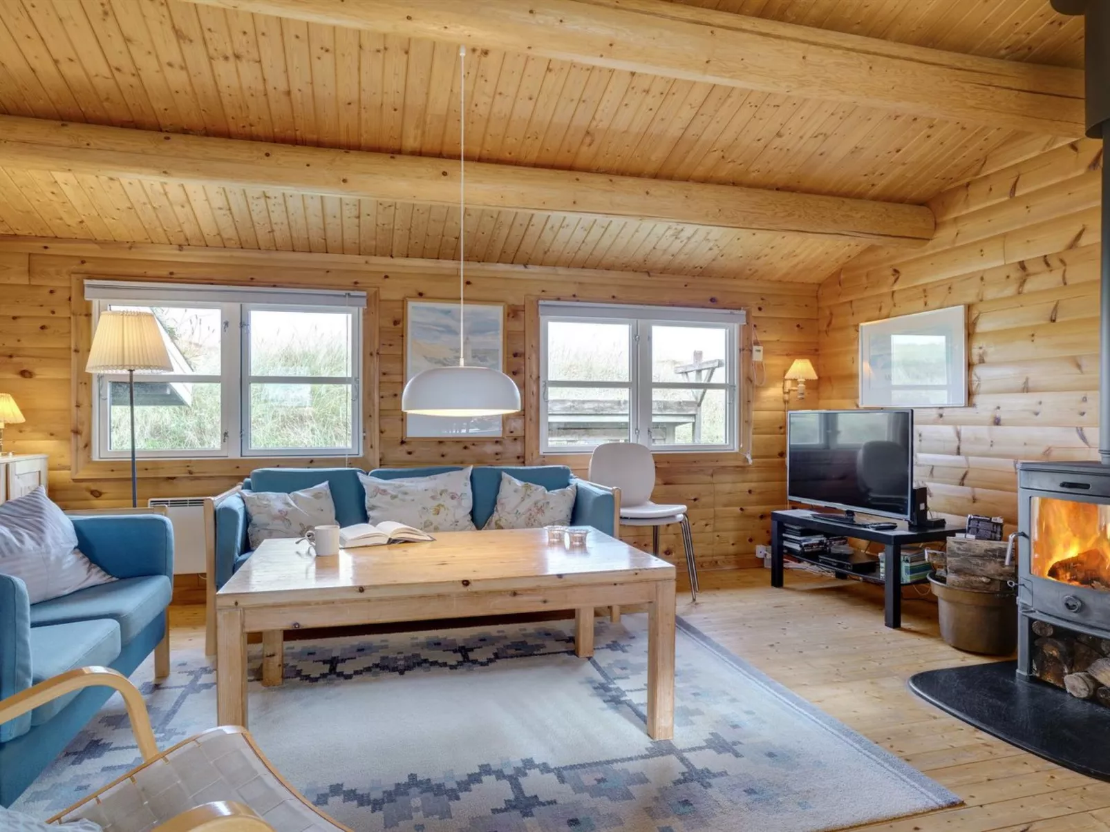 "Thrym" - 900m from the sea-Inside