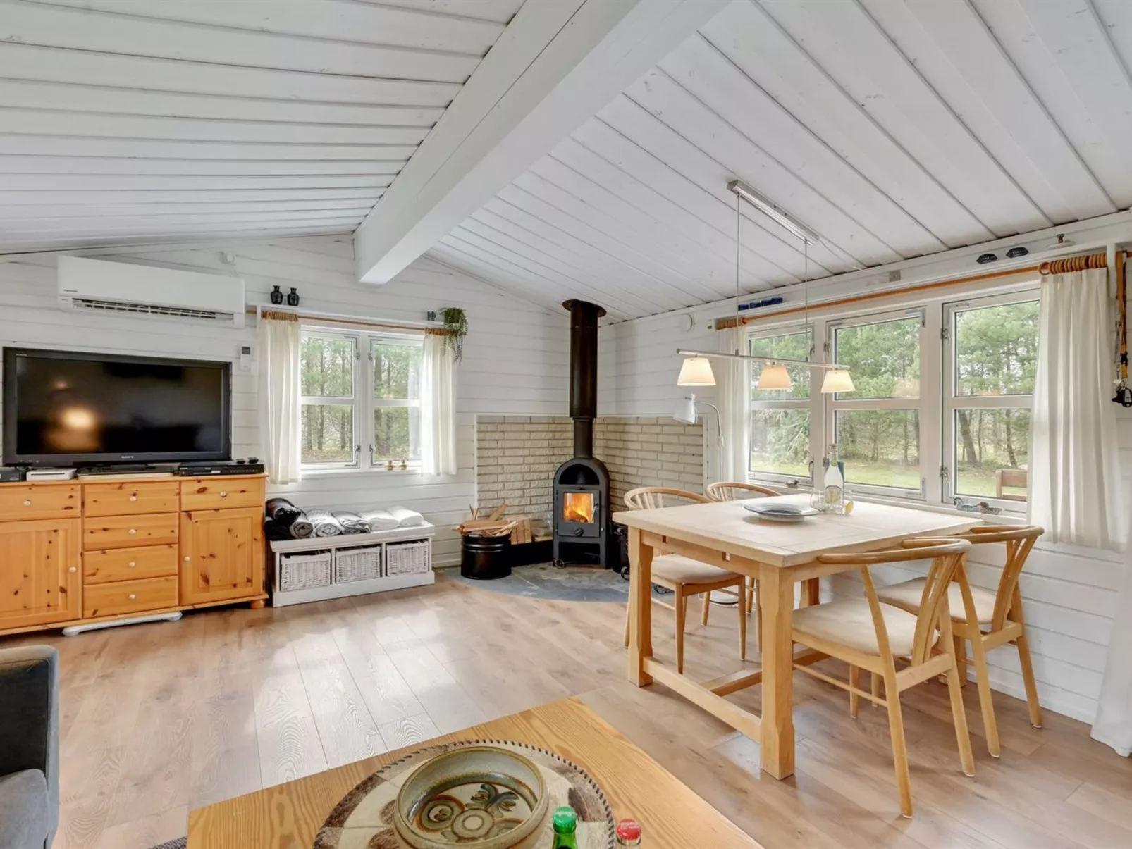 "Reima" - 220m to the fjord-Inside